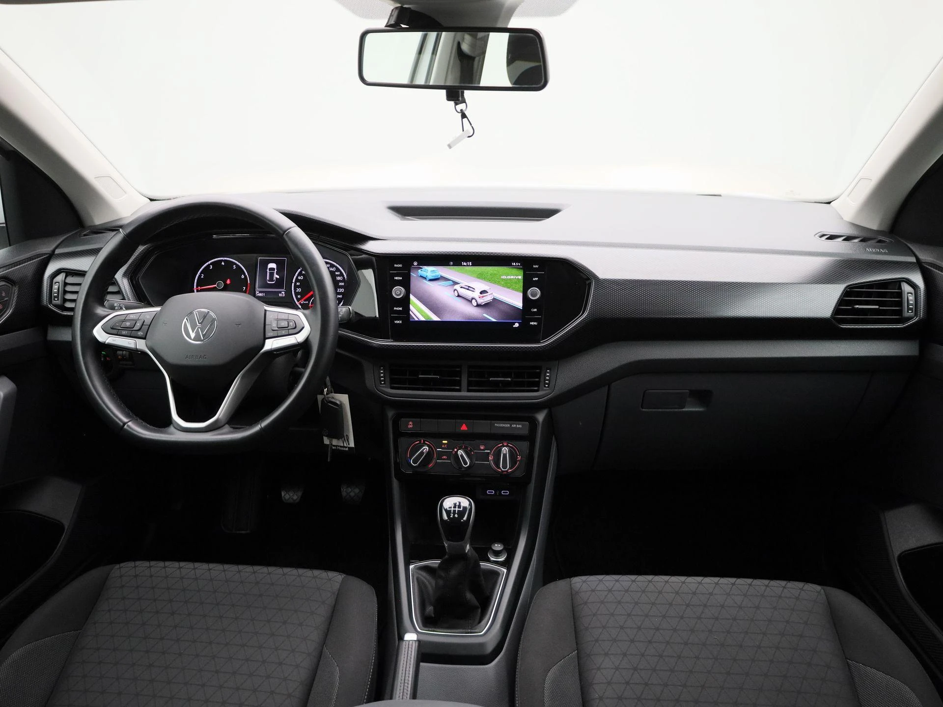 Volkswagen-T-Cross-image-32