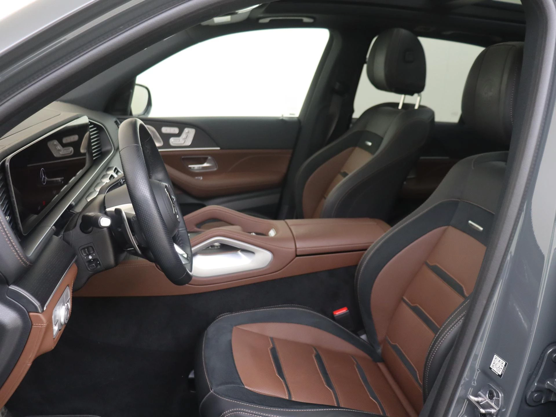 Mercedes-Benz-GLE-image-2