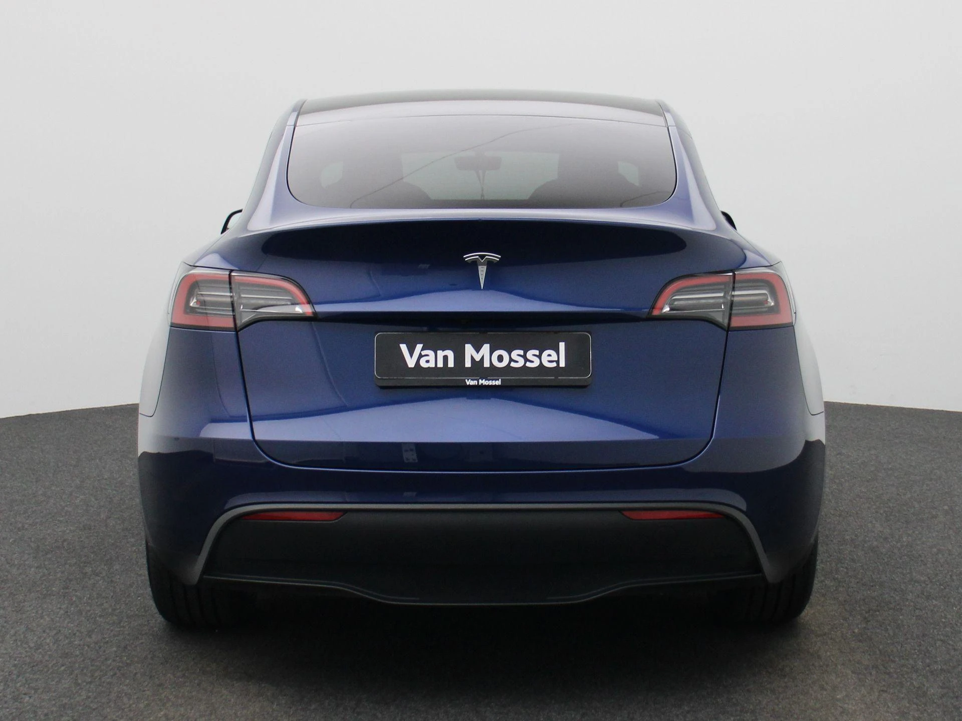 Tesla-Model Y-image-4