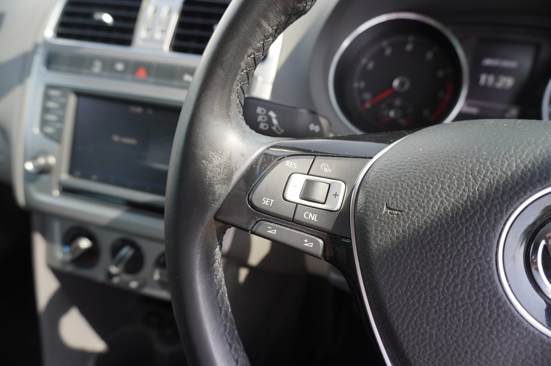 Volkswagen-Polo-image-20