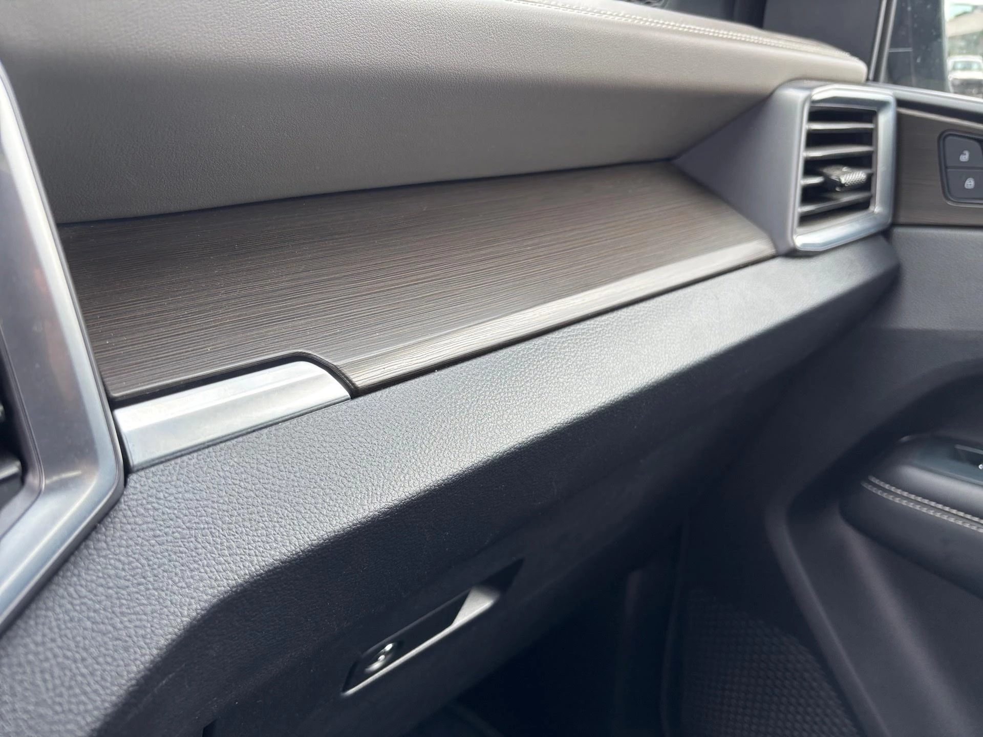 Volkswagen-Amarok-image-8