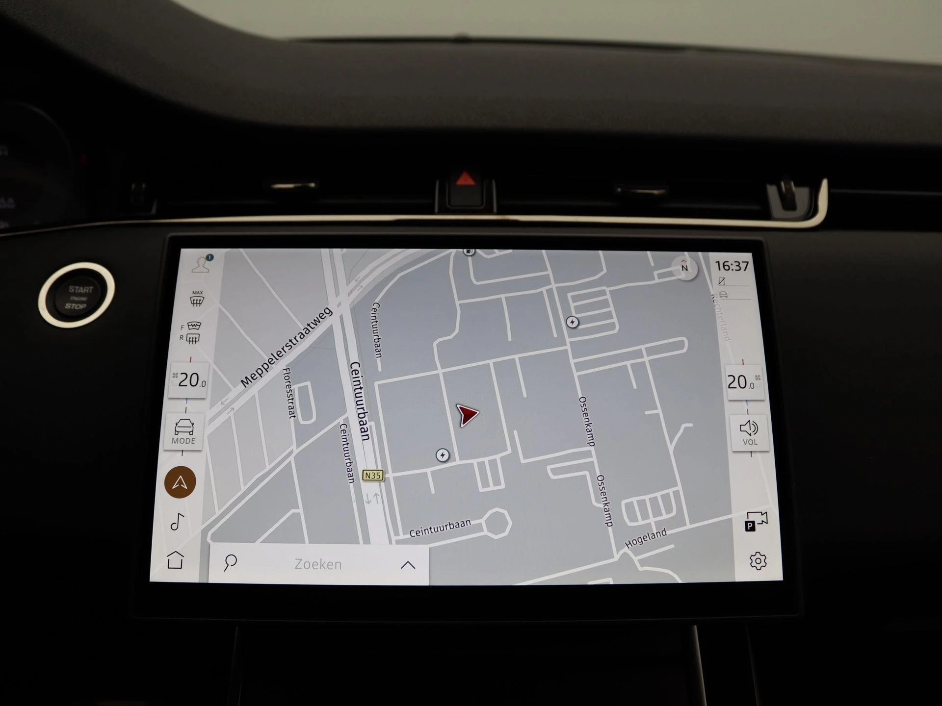 Land Rover-Range Rover Evoque-image-15