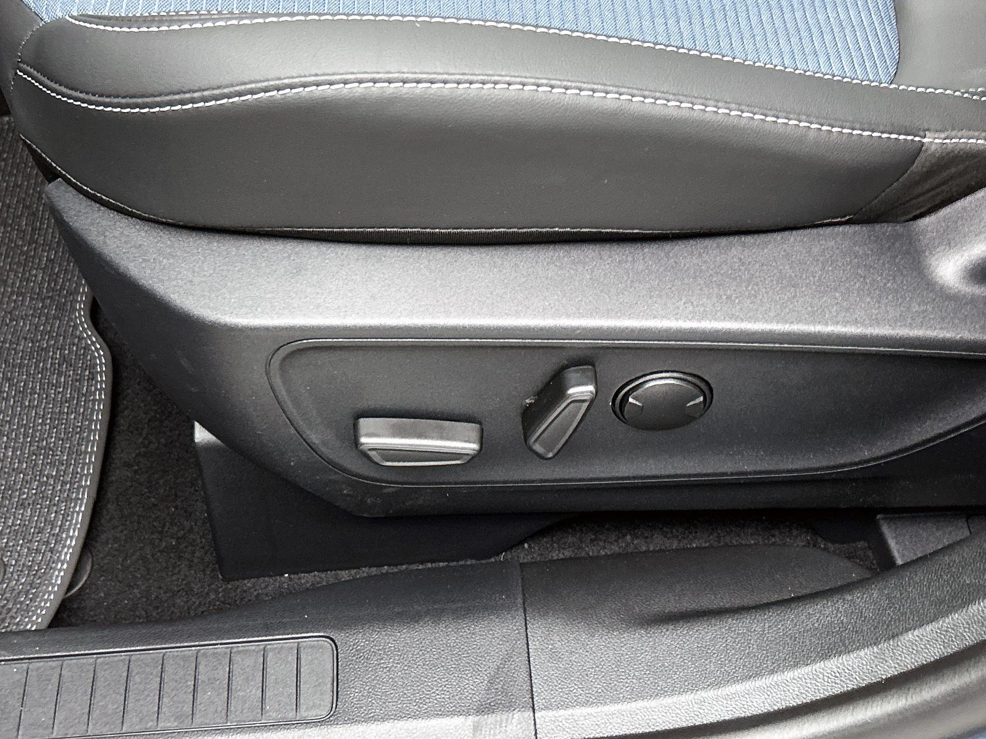 Ford-Kuga-image-23