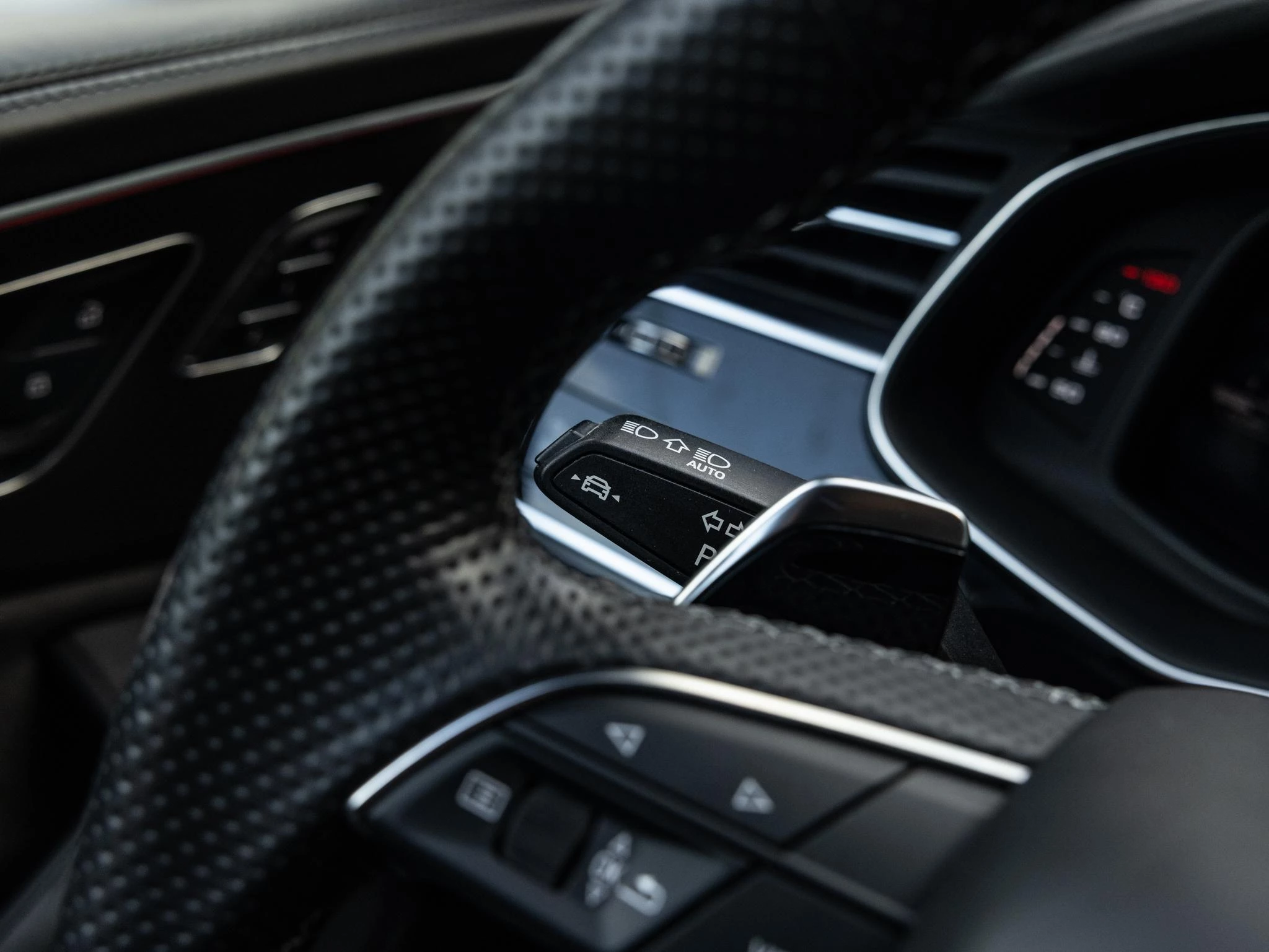 Audi RSQ8 4.0 TFSI quattro