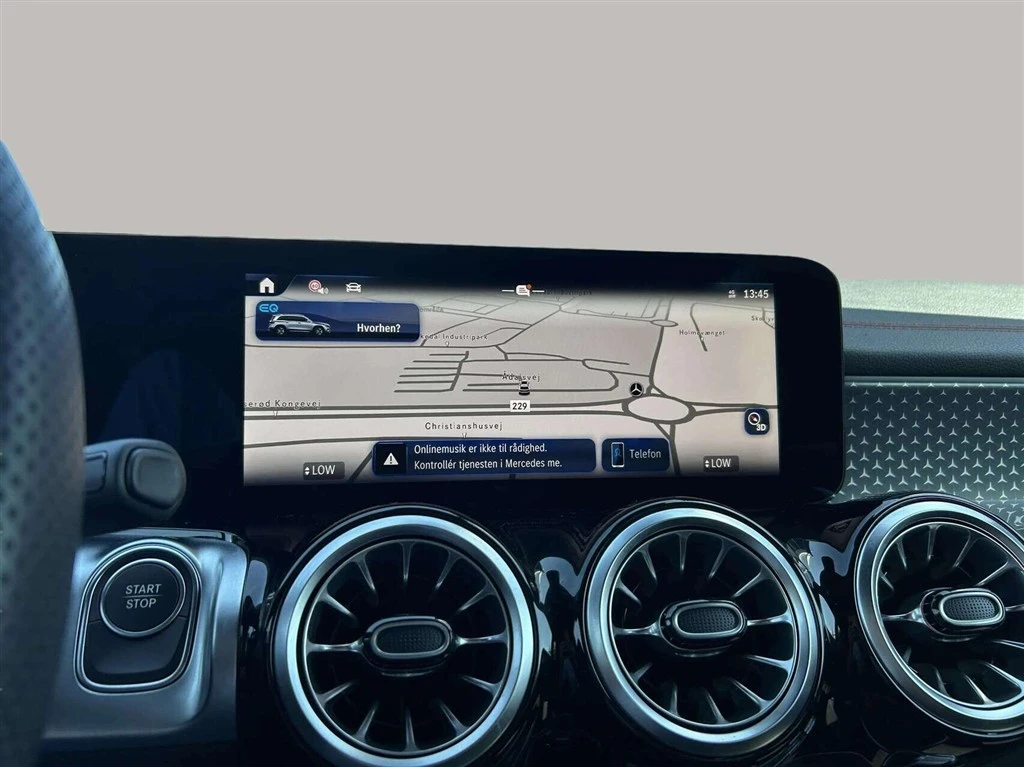 Mercedes-Benz-EQB-image-13