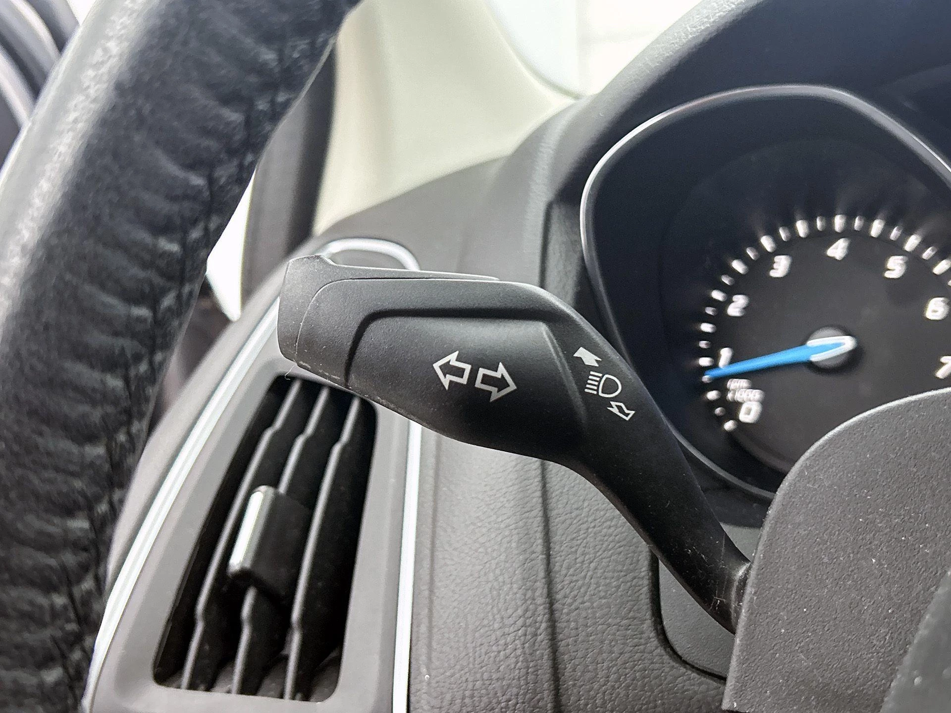 Ford-Focus-image-8
