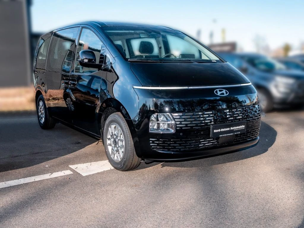Hyundai-Staria-image-2