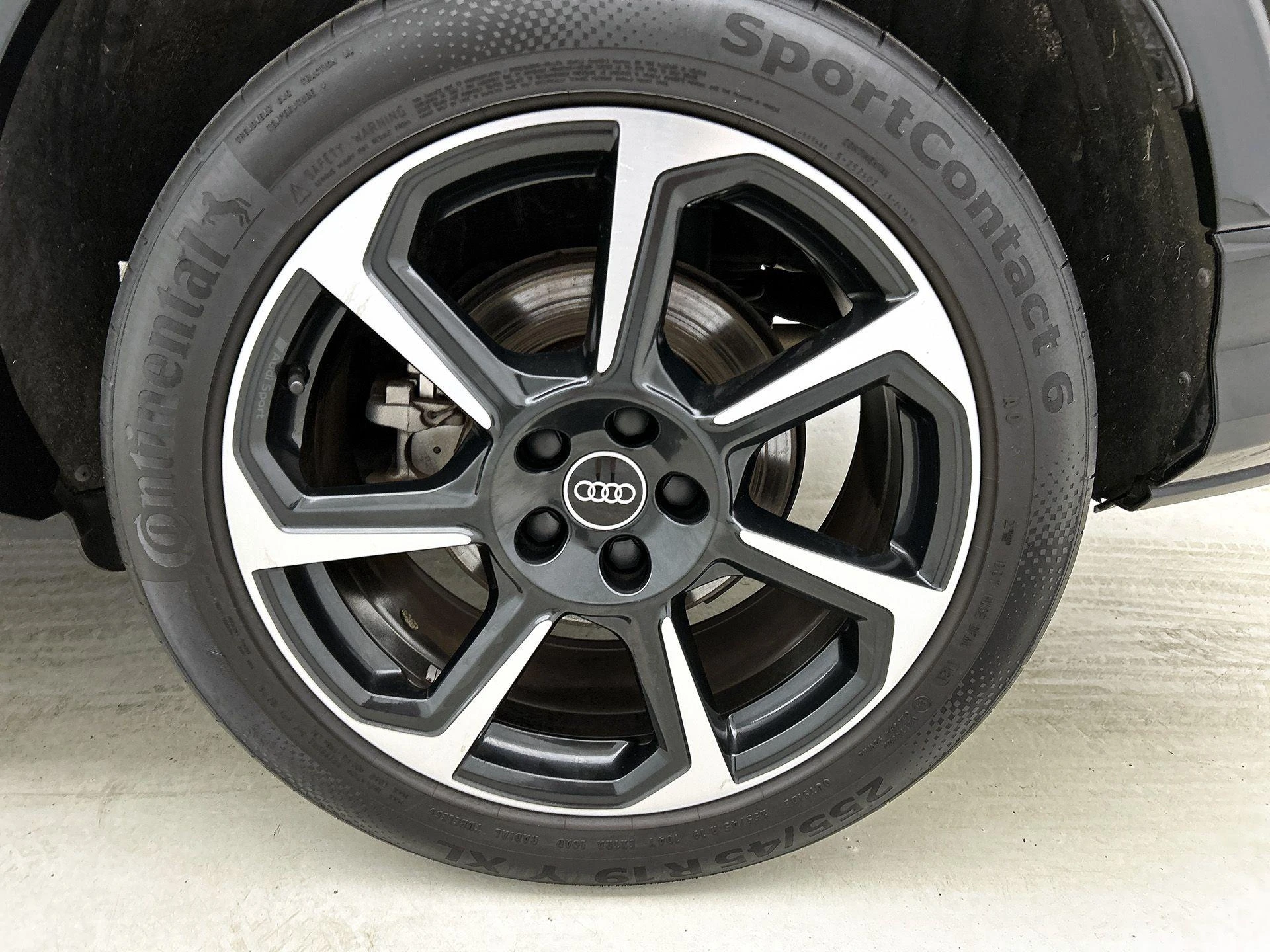 Audi Q3 45 TFSI e S edition