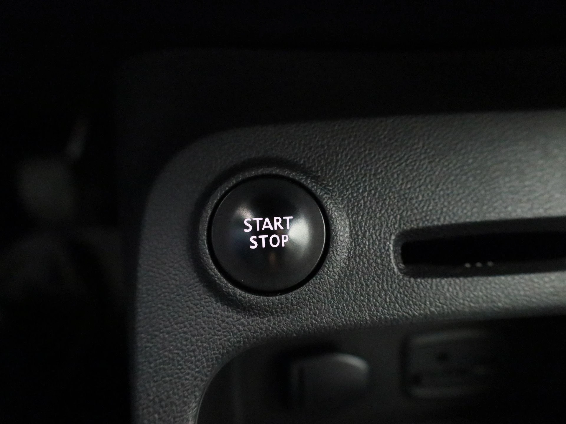 Renault-Captur-image-21