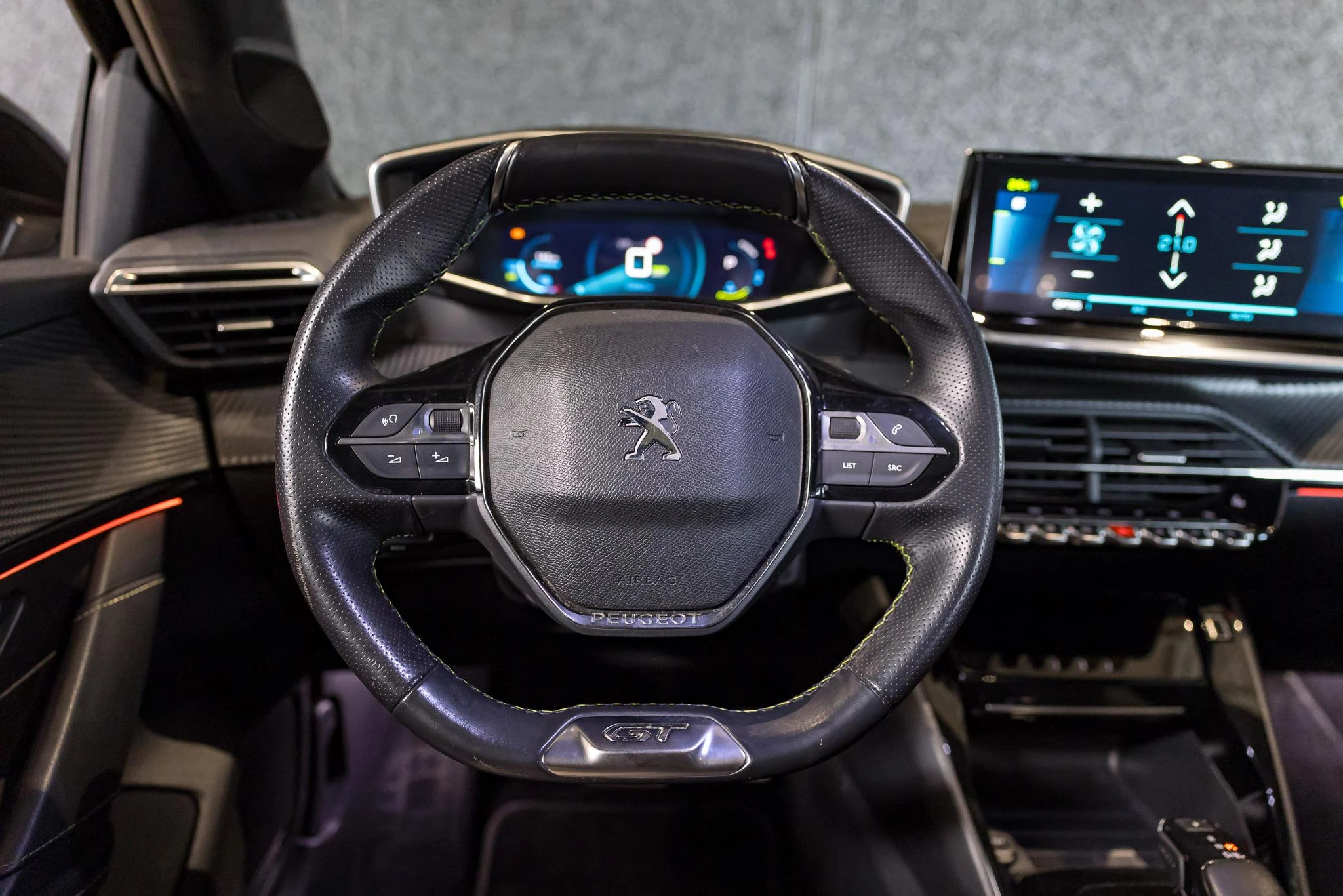 Peugeot-e-208-image-16