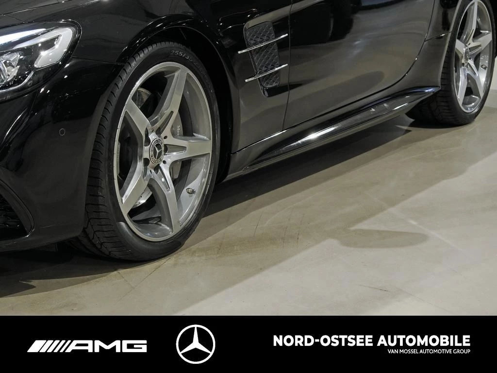 Mercedes-Benz-SL-image-4