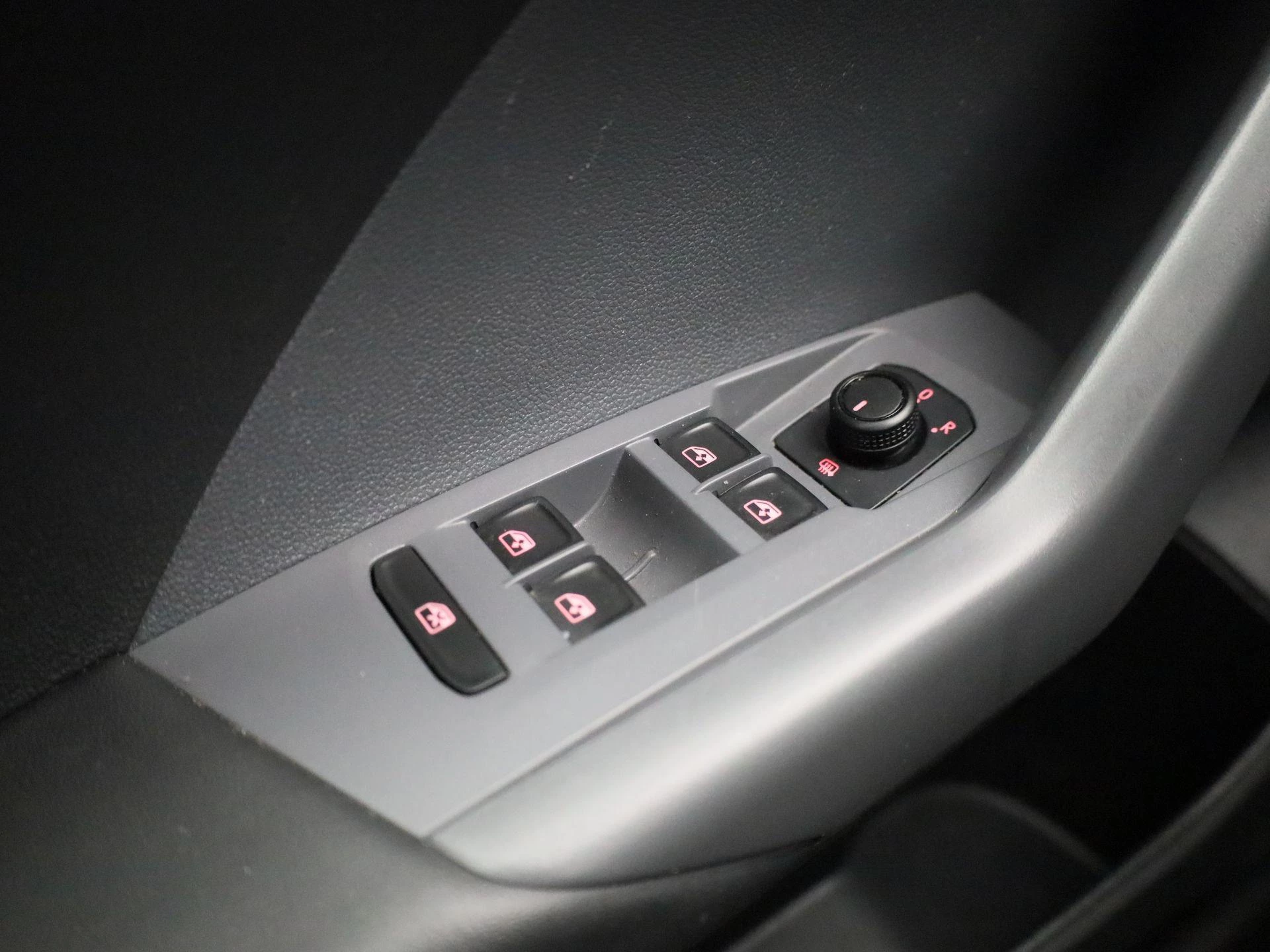 Volkswagen-T-Cross-image-21