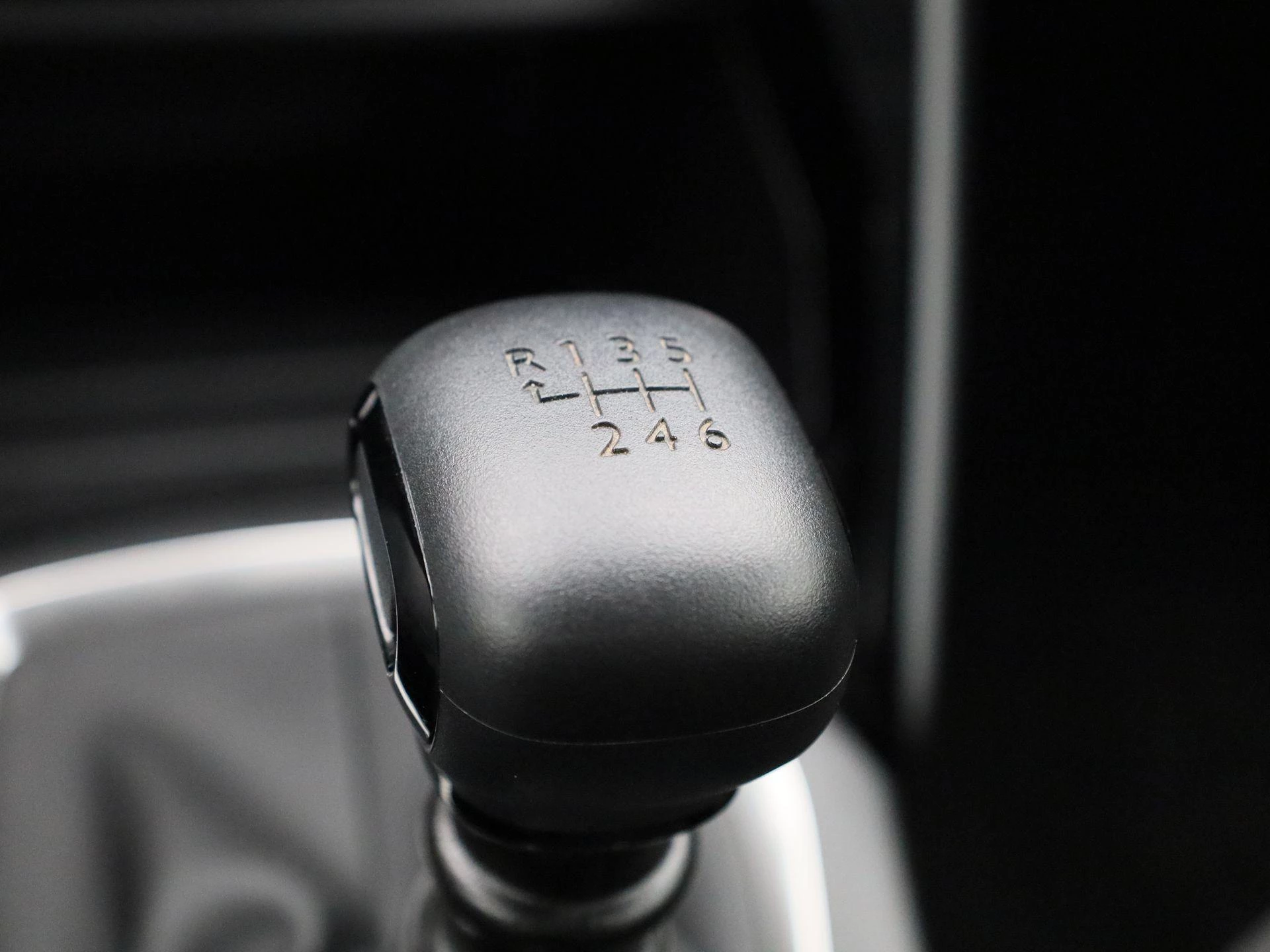 Peugeot-2008-image-22