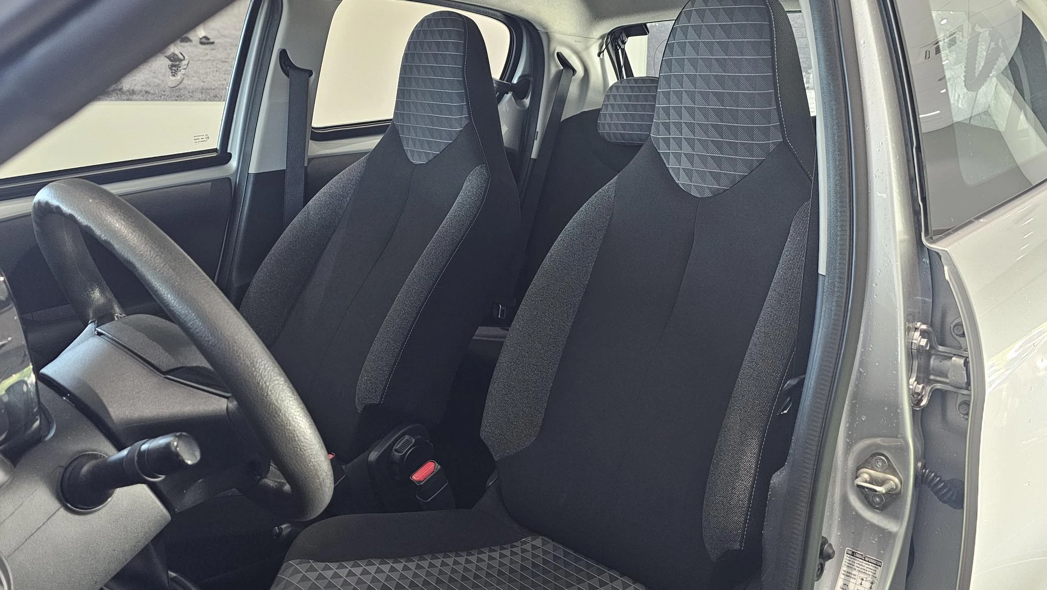 Peugeot-108-image-10