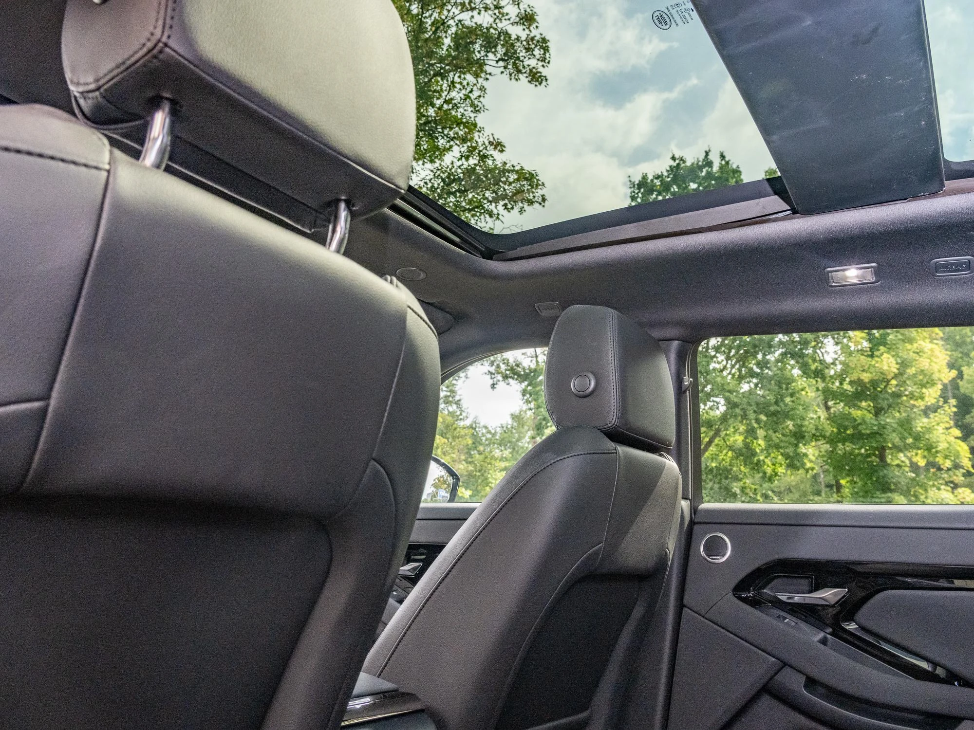 Land Rover Range Rover Evoque P270e Dynamic SE