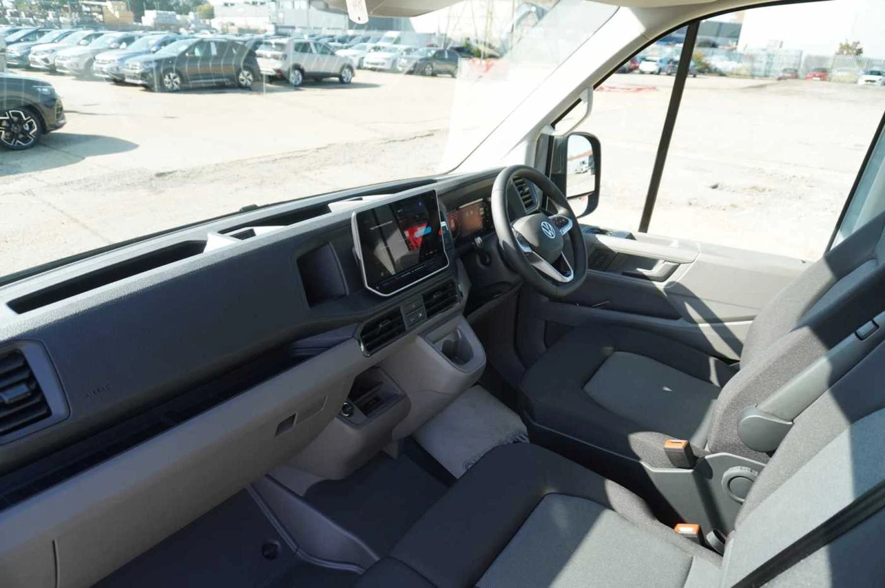Volkswagen-Crafter-image-1