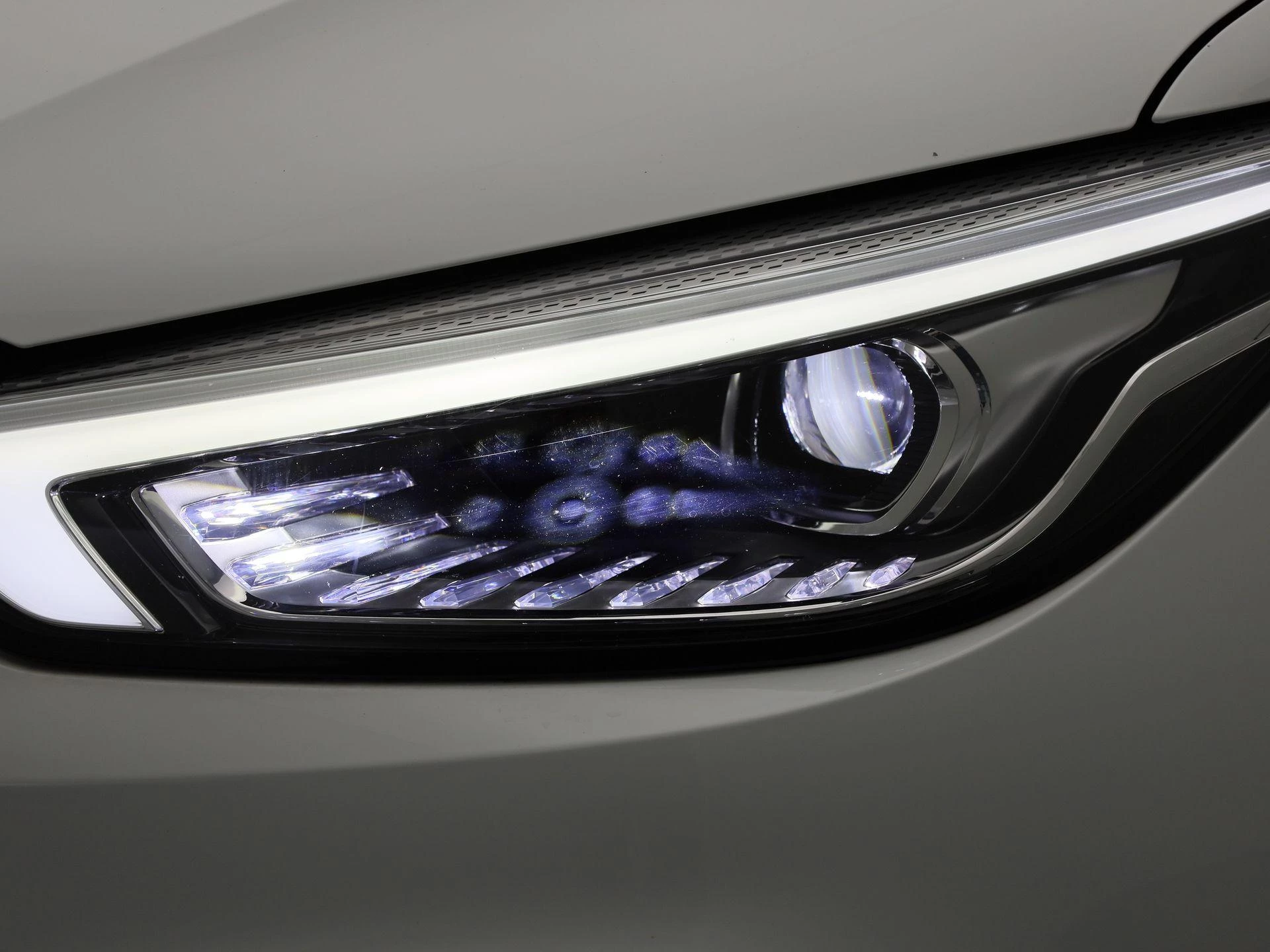 MG ZS EV Long Range Luxury 70 kWh