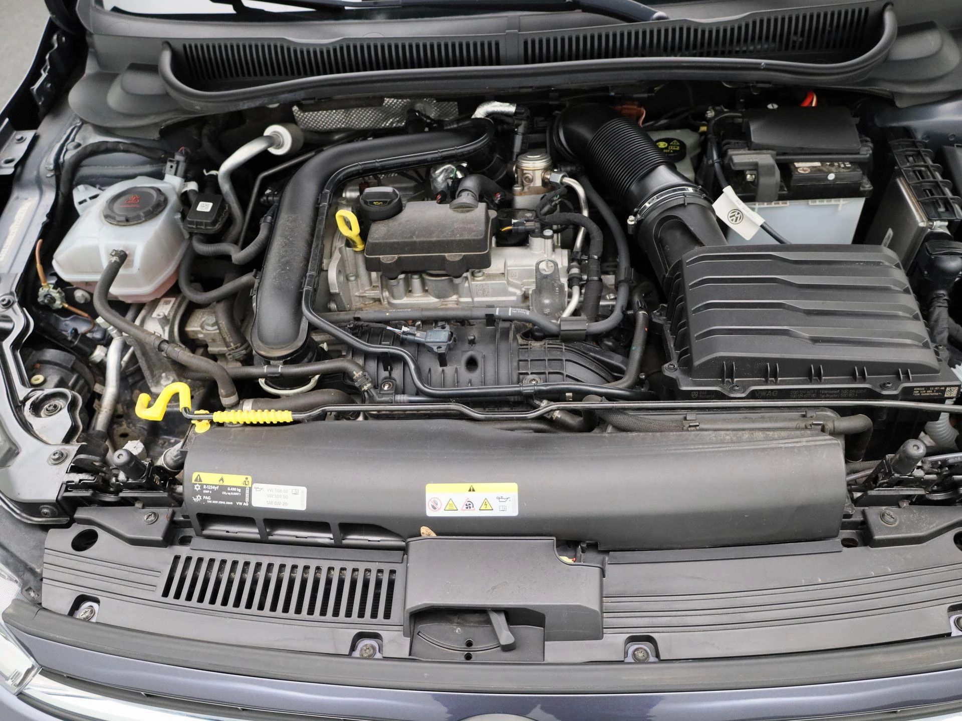 Volkswagen-Polo-image-26