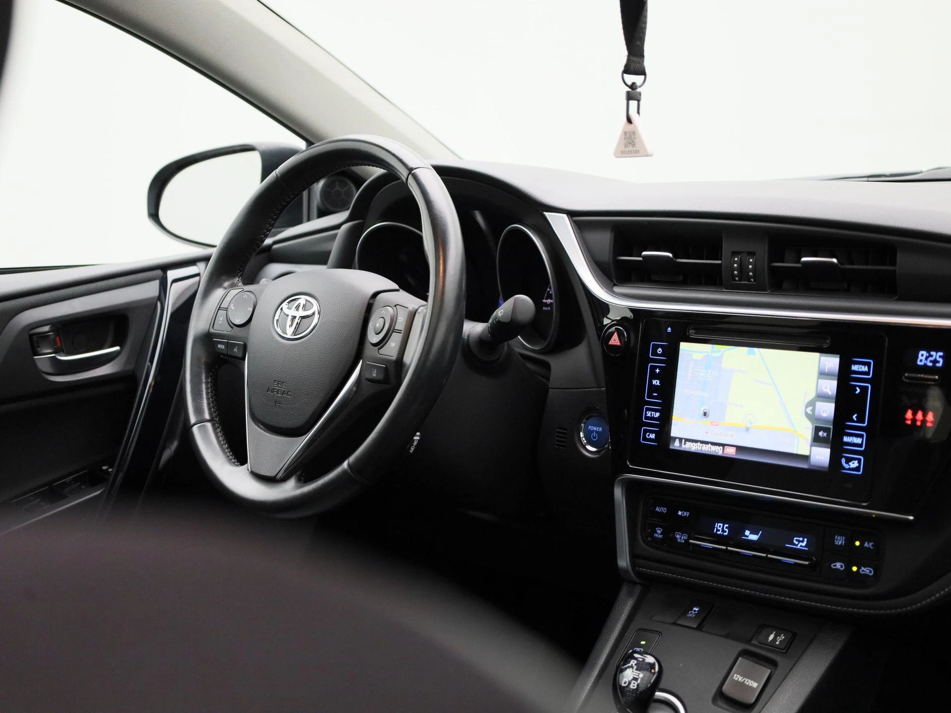 Toyota-Auris-image-34