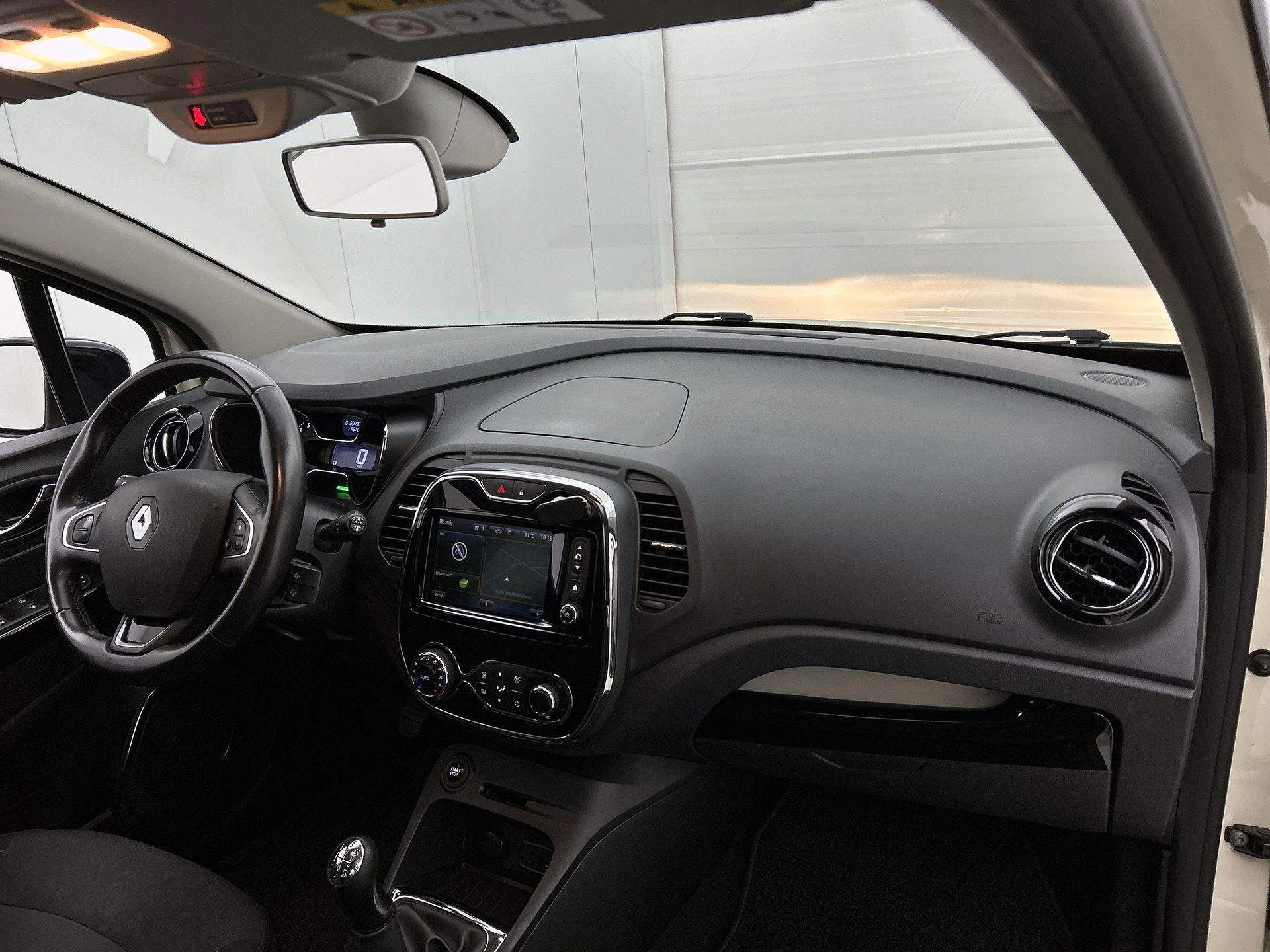 Renault-Captur-image-15