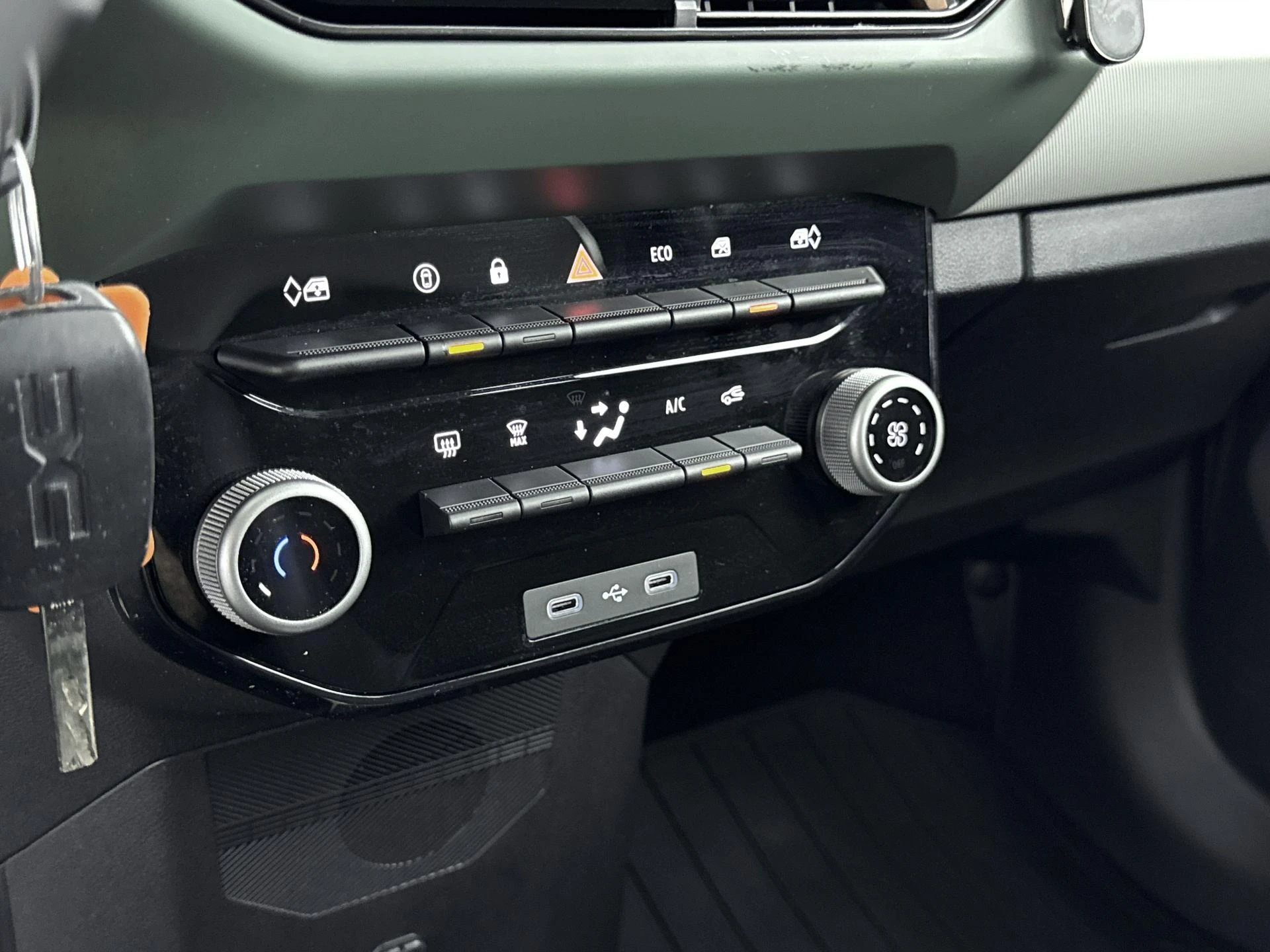 Dacia-Spring-image-18
