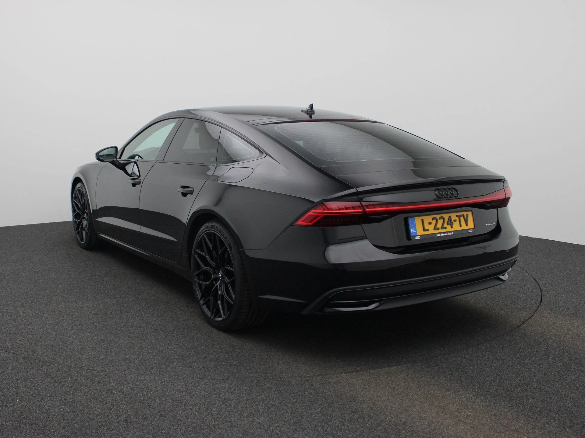 Audi-A7-image-1