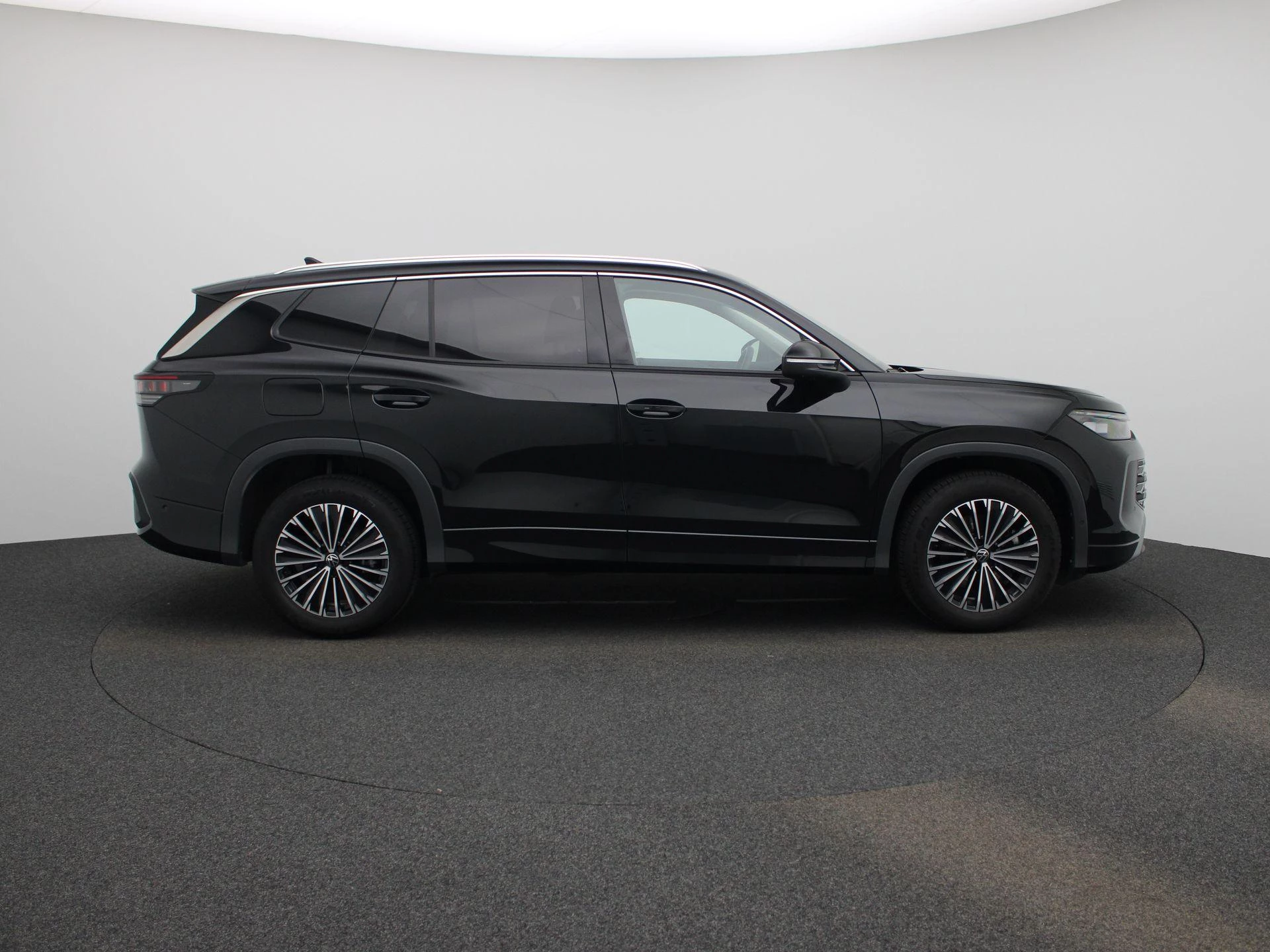 Volkswagen-Tayron-image-5