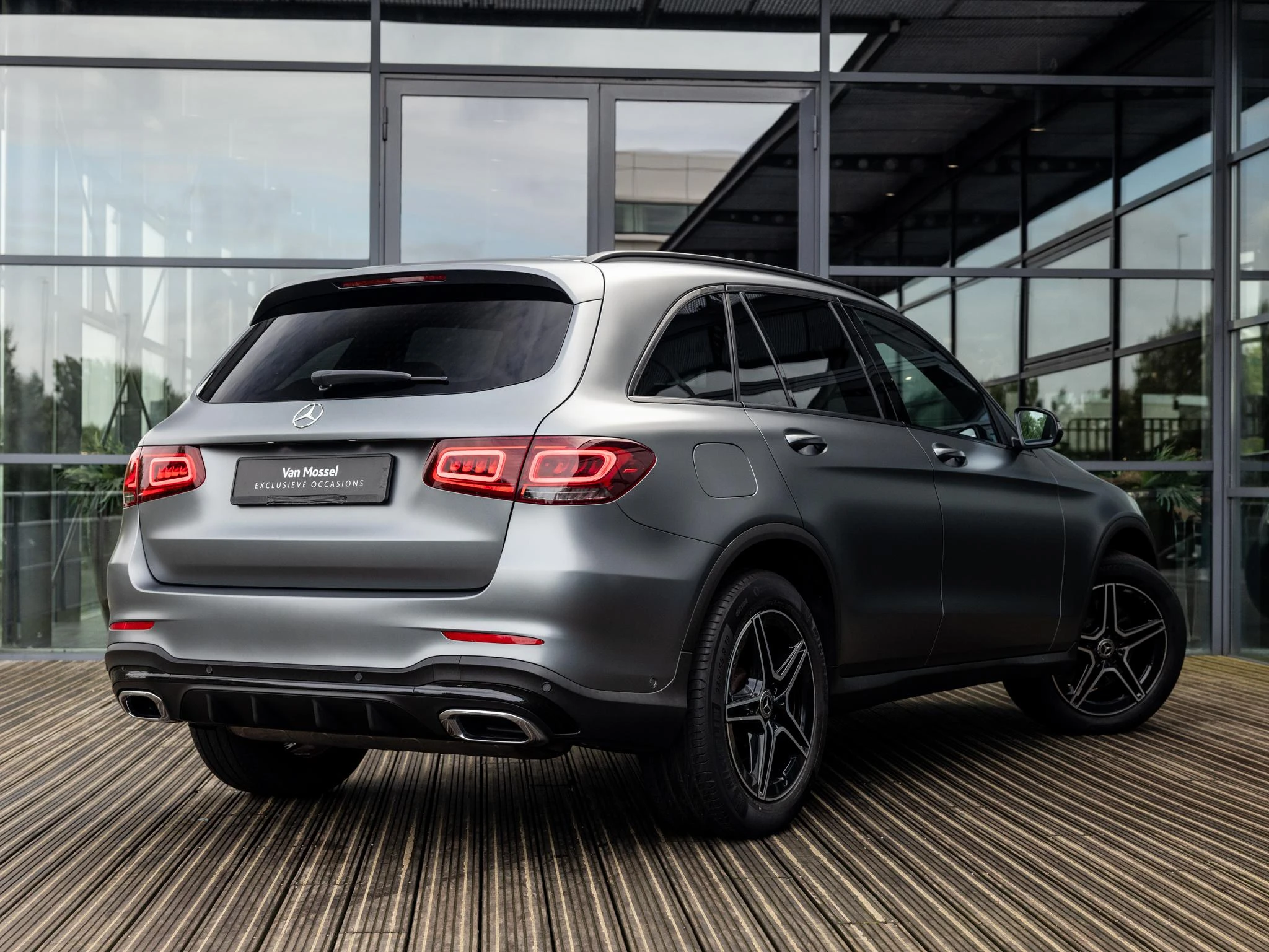 Mercedes-Benz-GLC-image-5