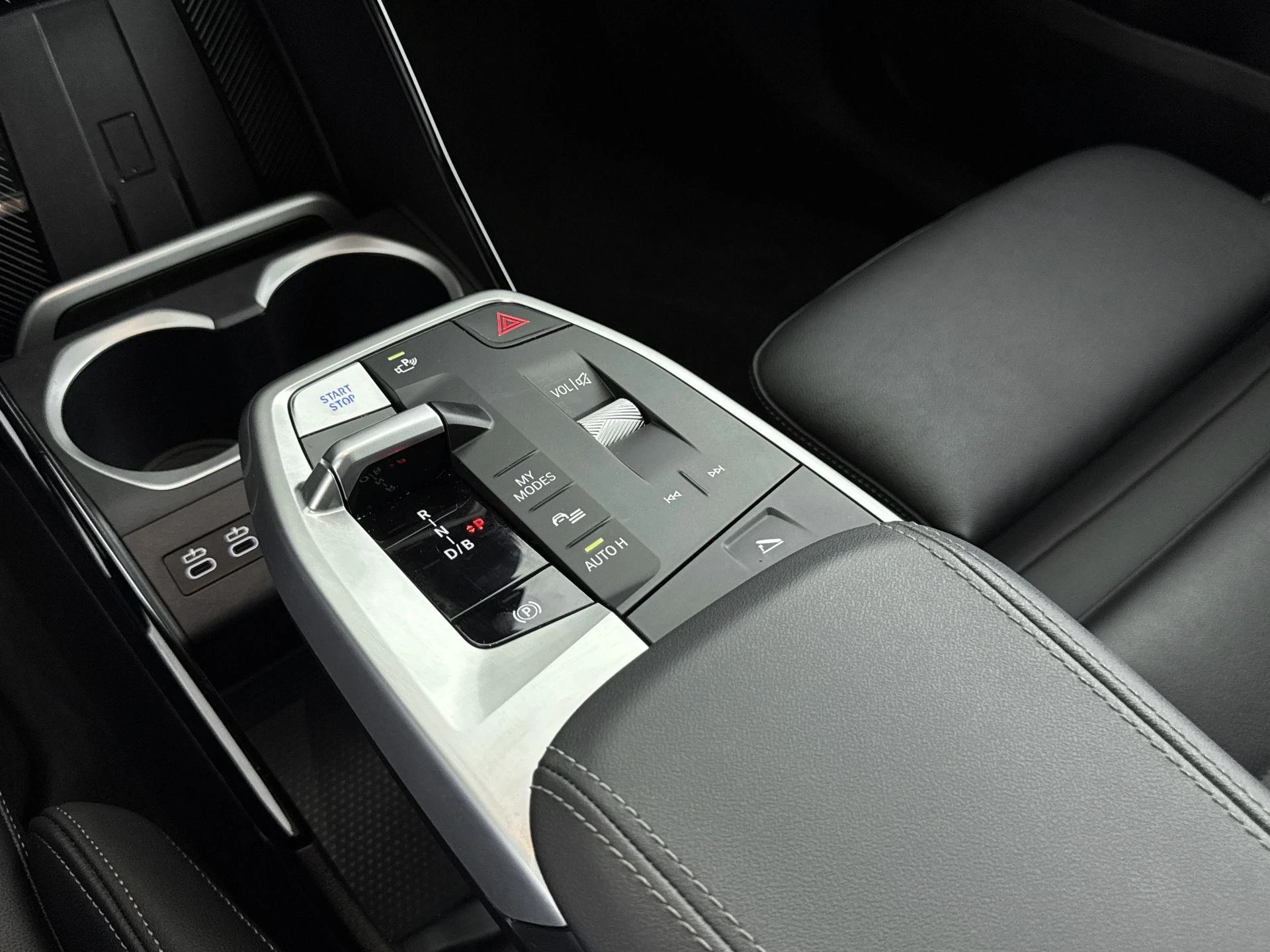 BMW-iX2-image-9