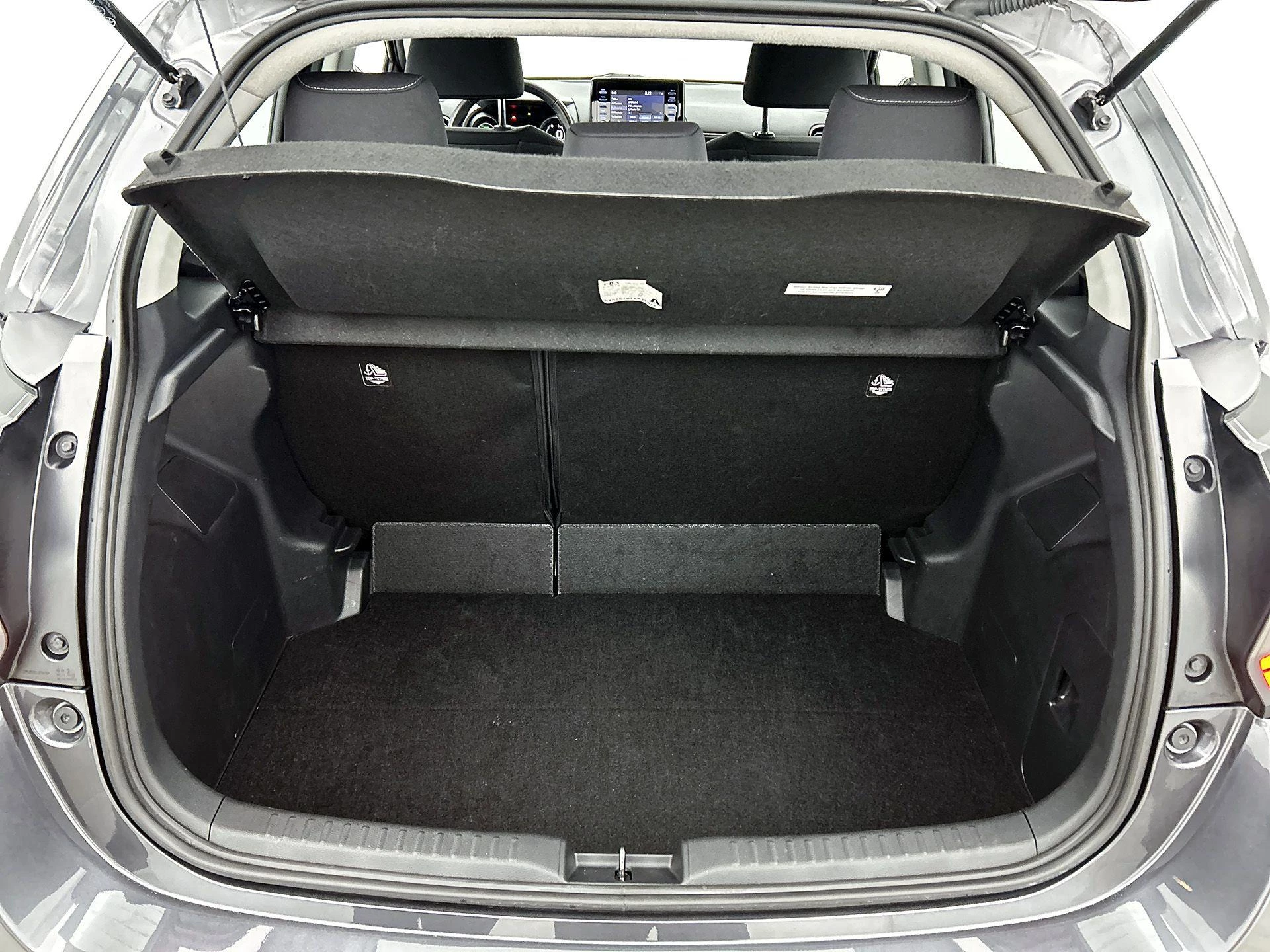 Toyota-Yaris-image-23