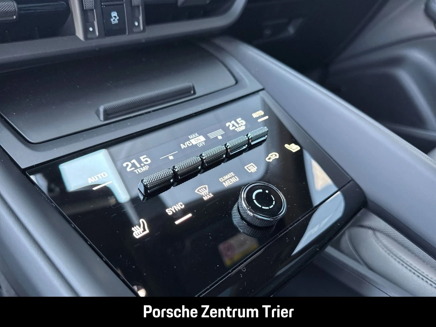 Porsche-Macan-image-18
