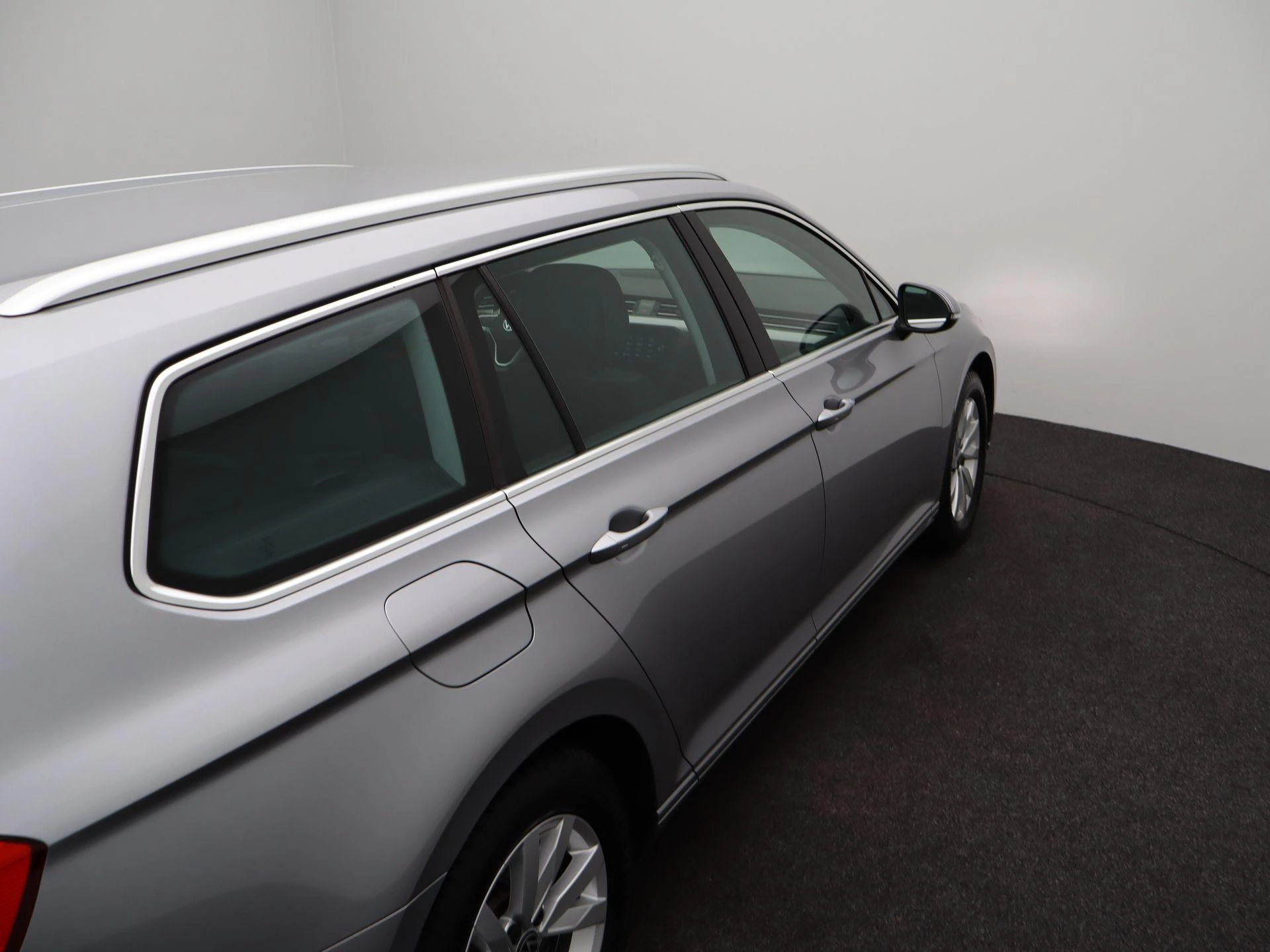 Volkswagen-Passat-image-38