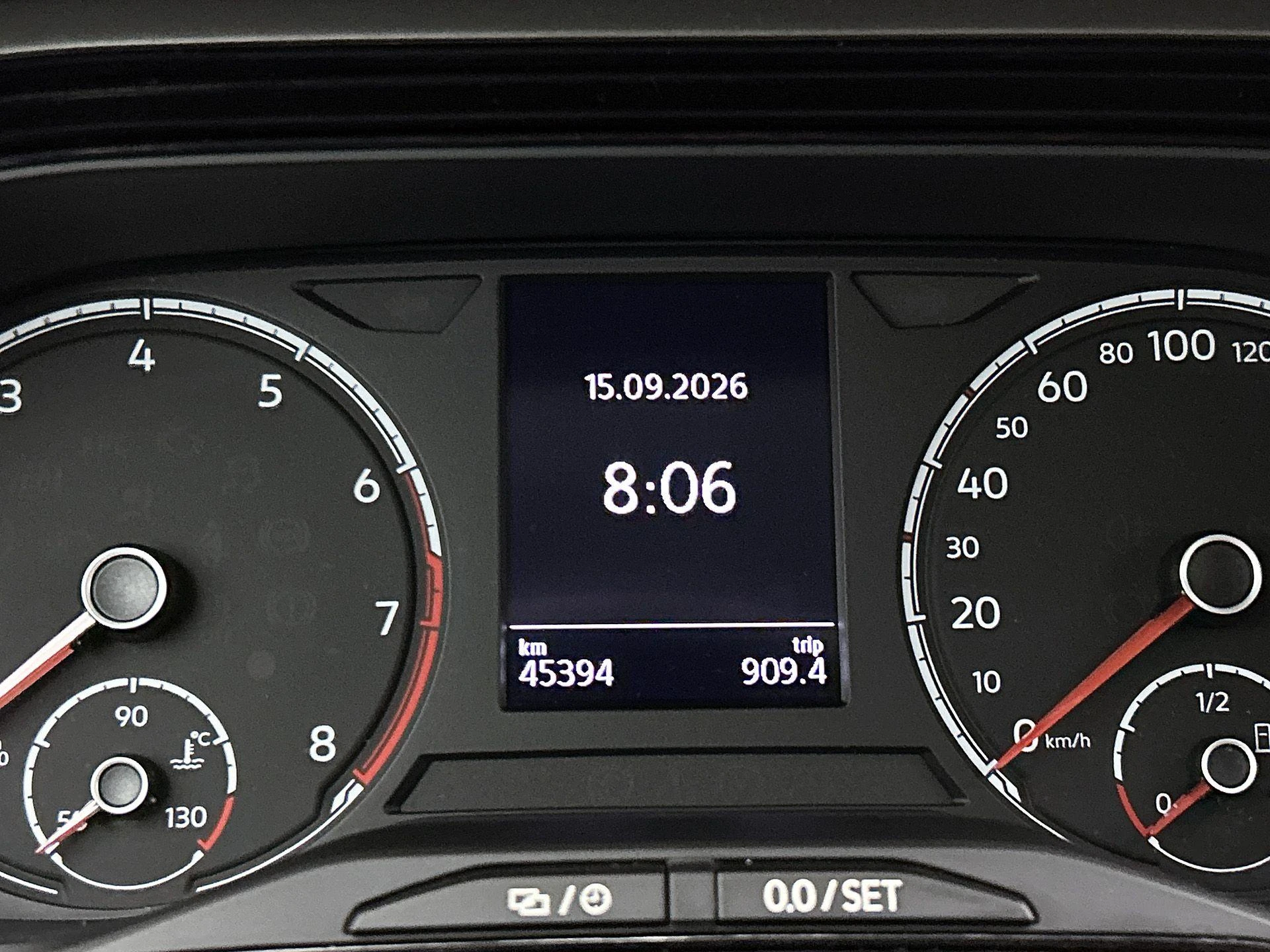 Volkswagen-Polo-image-10