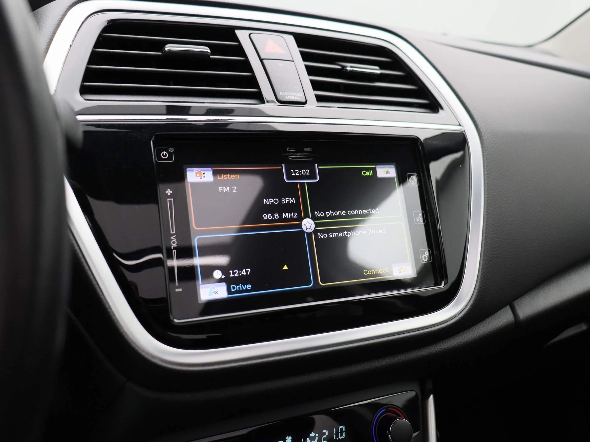 Suzuki-S-Cross-image-17