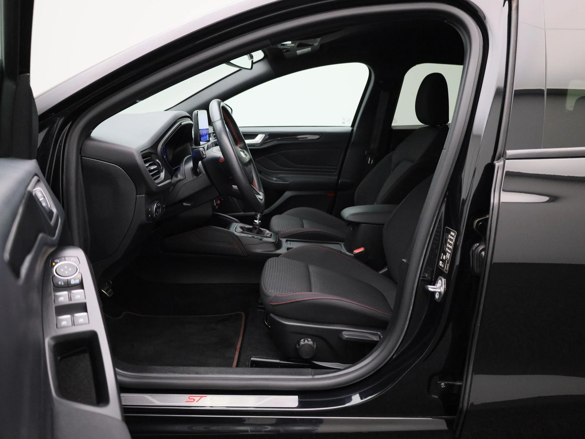 Ford Focus Wagon 1.0 EcoBoost Hybrid ST Line X Business
