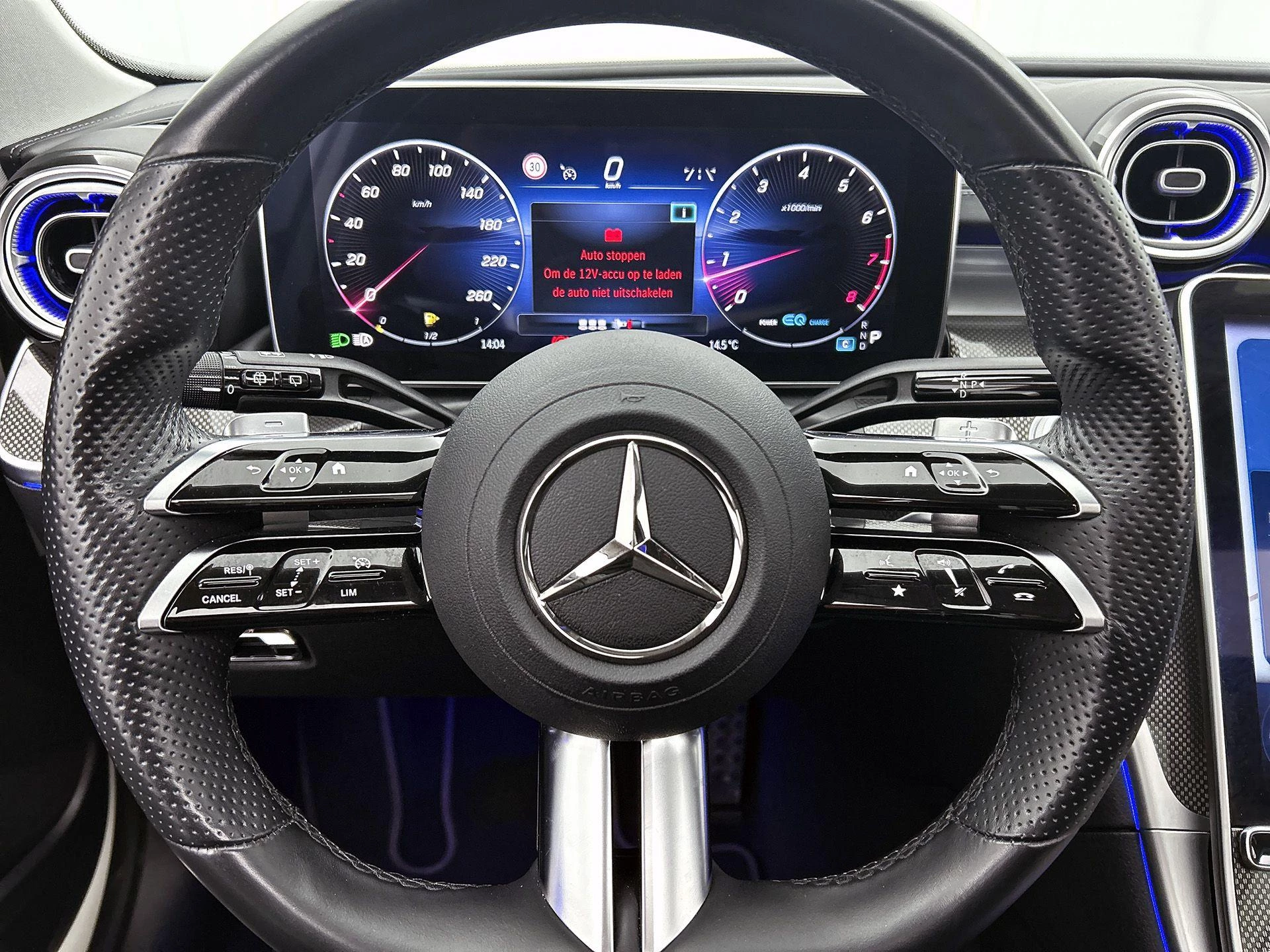 Mercedes-Benz-C-Klasse-image-34