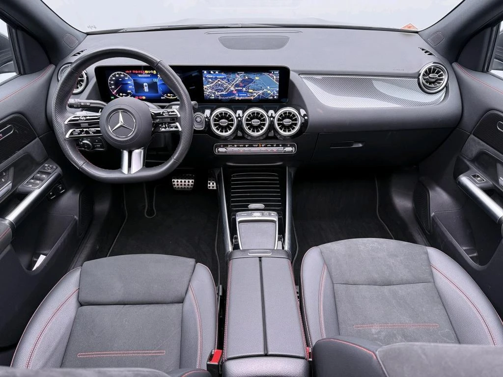Mercedes-Benz-GLA-image-6