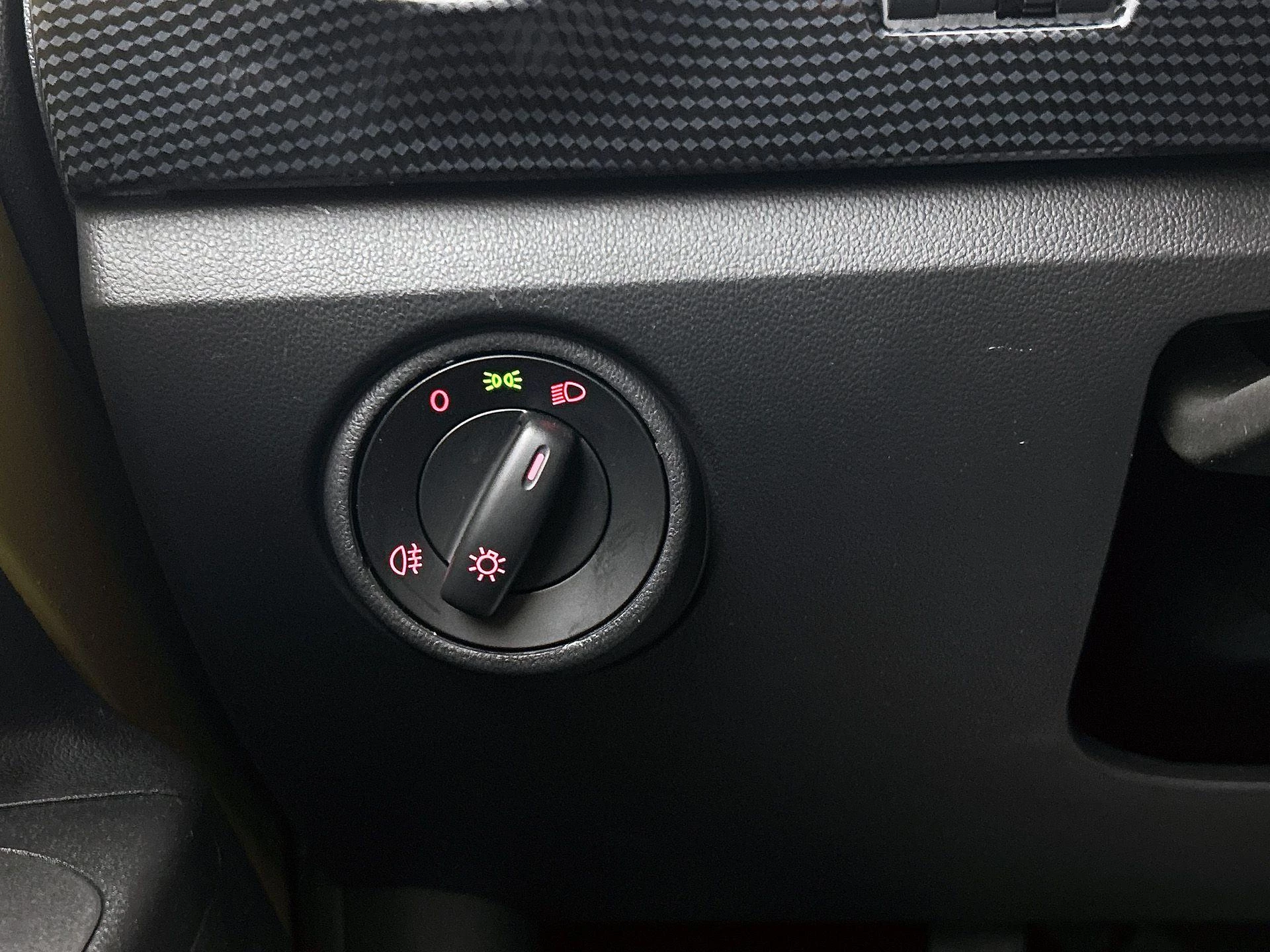 Volkswagen-up!-image-26