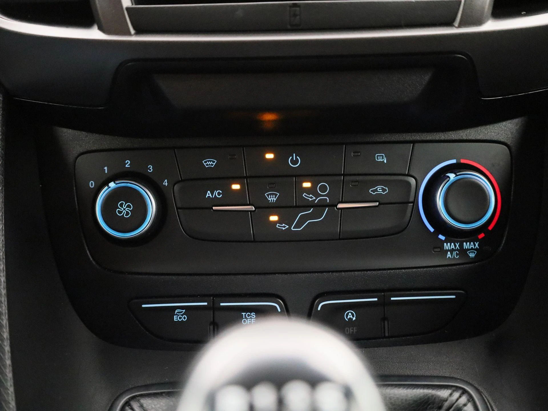 Ford-Transit Connect-image-21