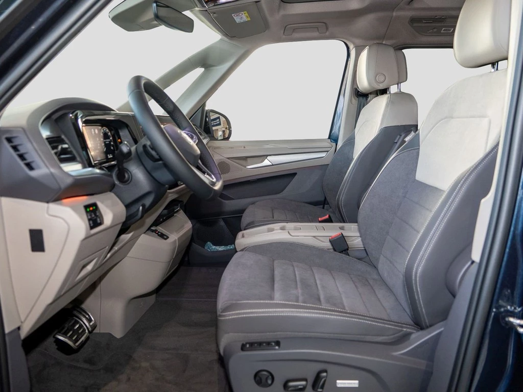Volkswagen-Multivan-image-13