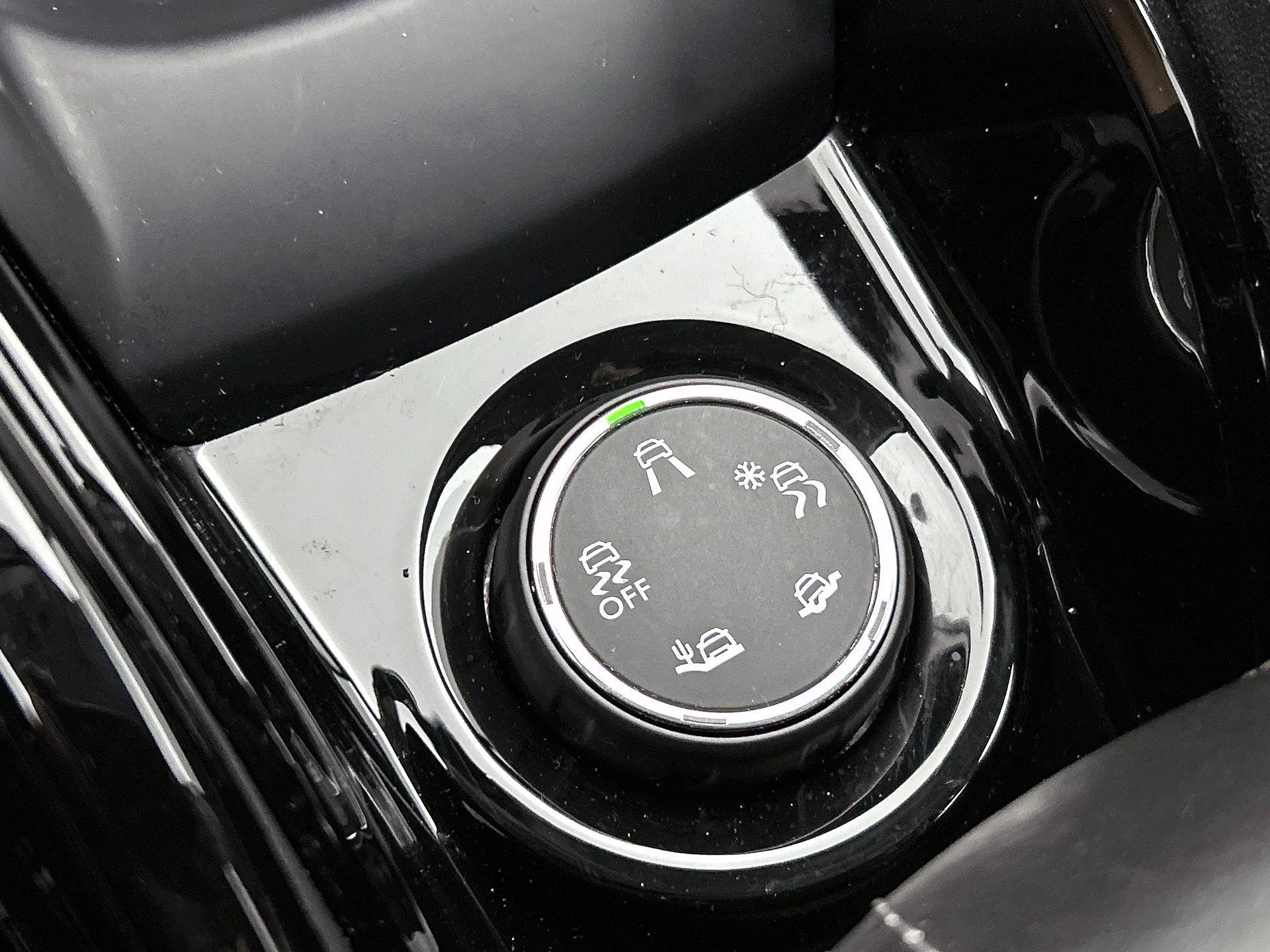 Peugeot-2008-image-9