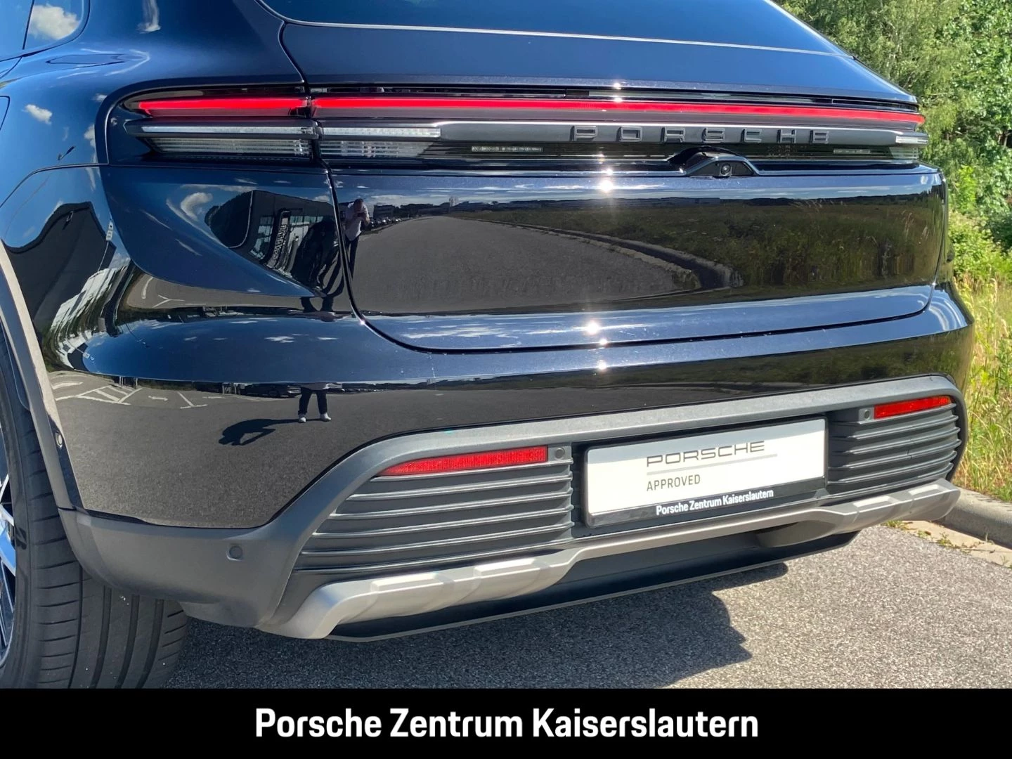 Porsche Macan Hinterachslenkung BOSE Luftfederung 21-Zol -