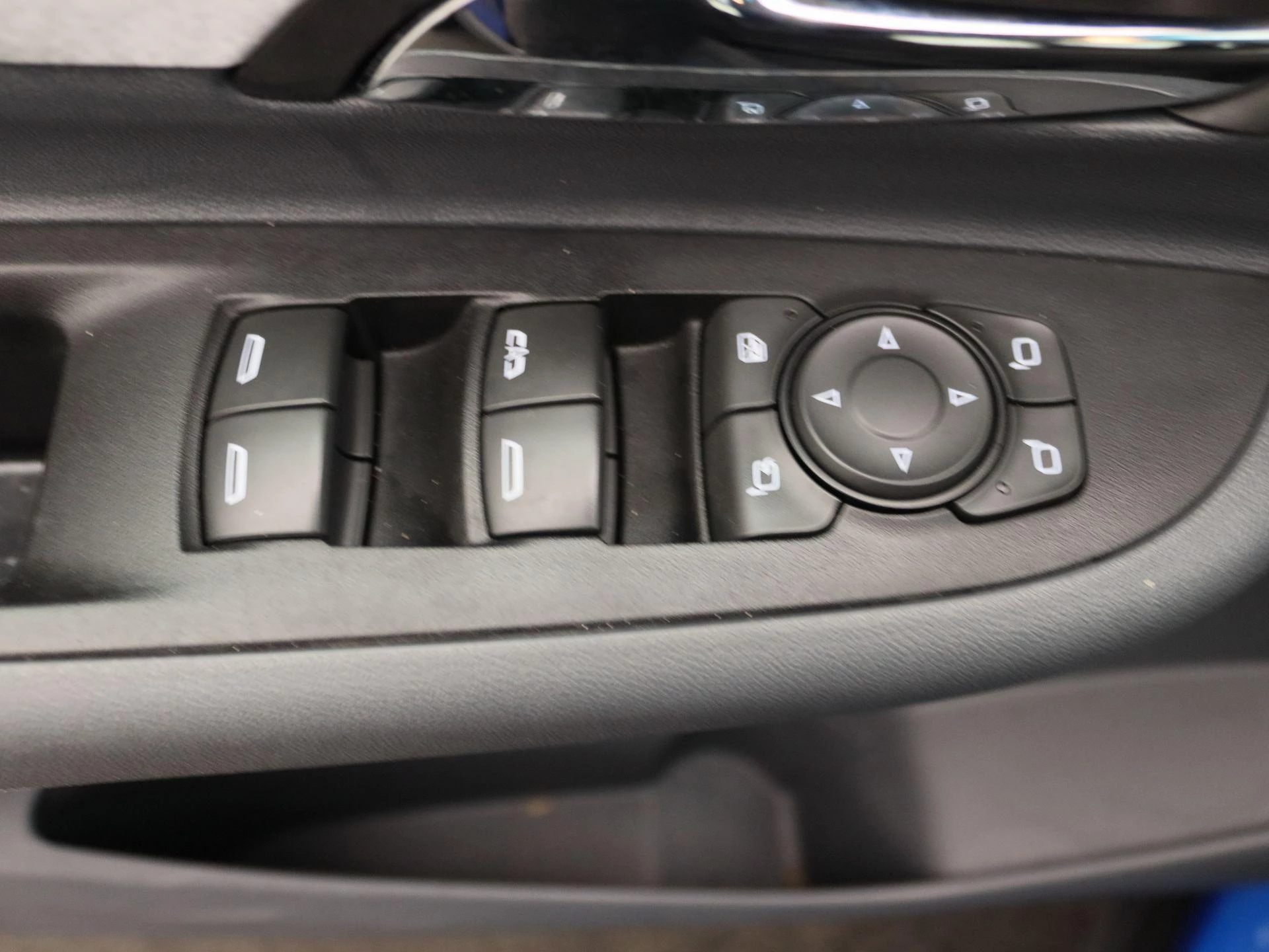 Opel-Ampera-e-image-20