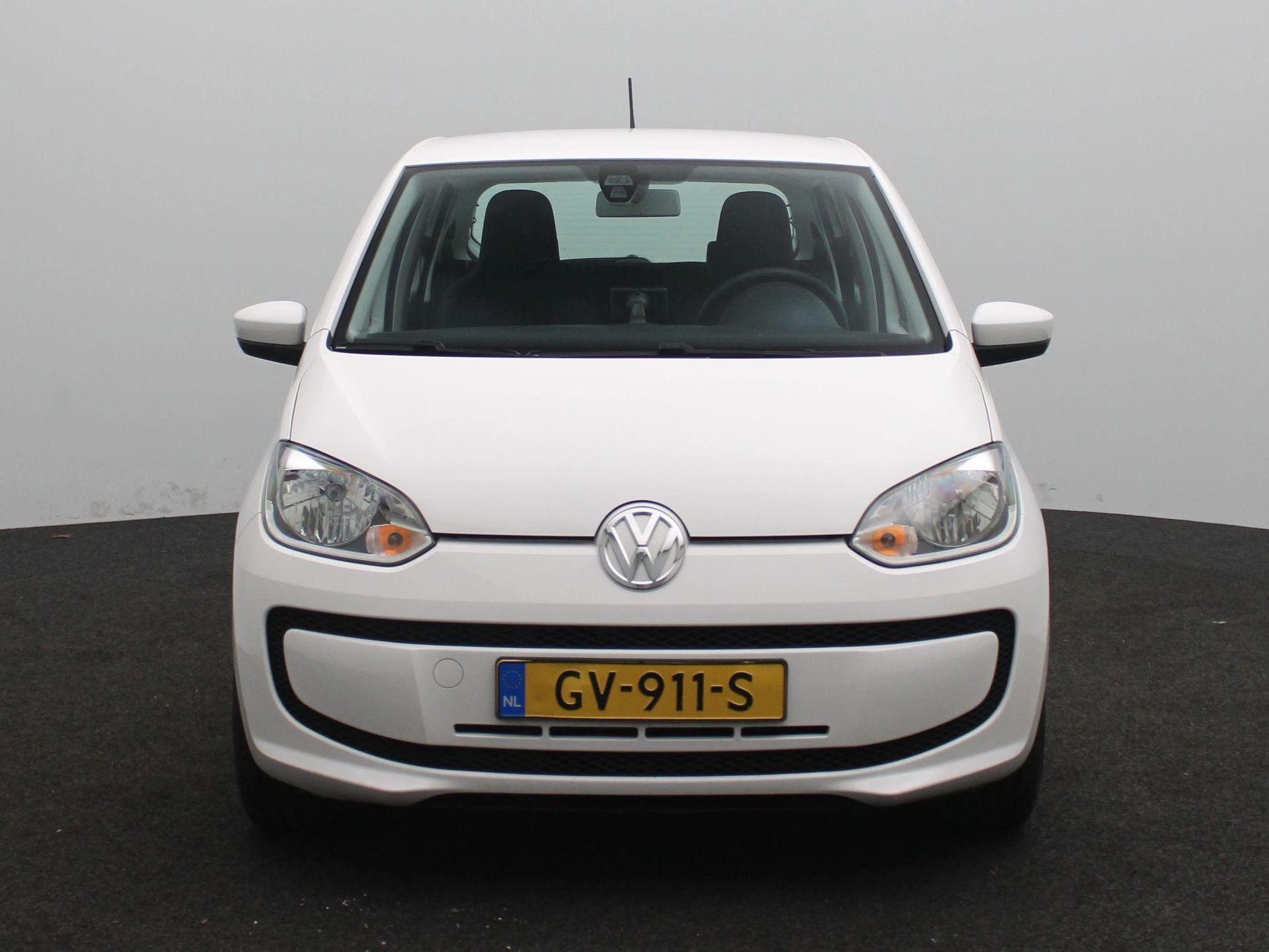 Volkswagen-up!-image-3