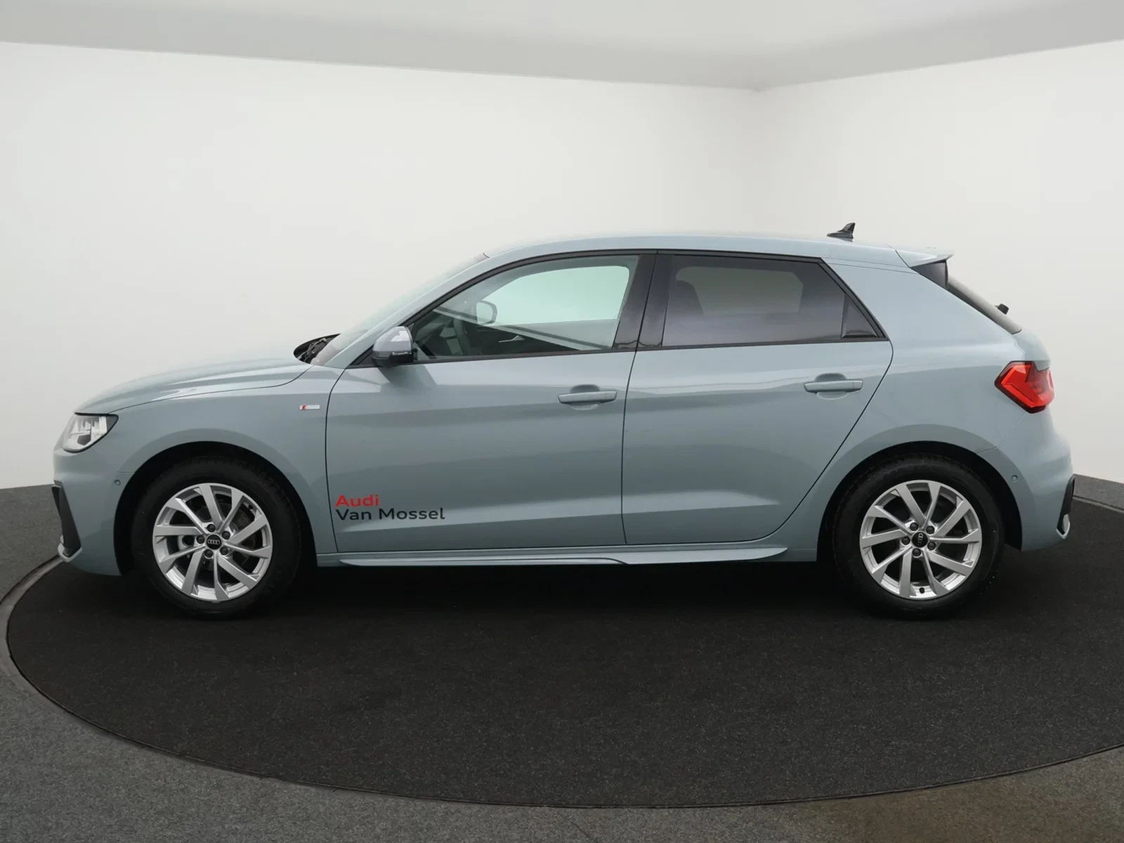 Audi-A1 Sportback-image-22