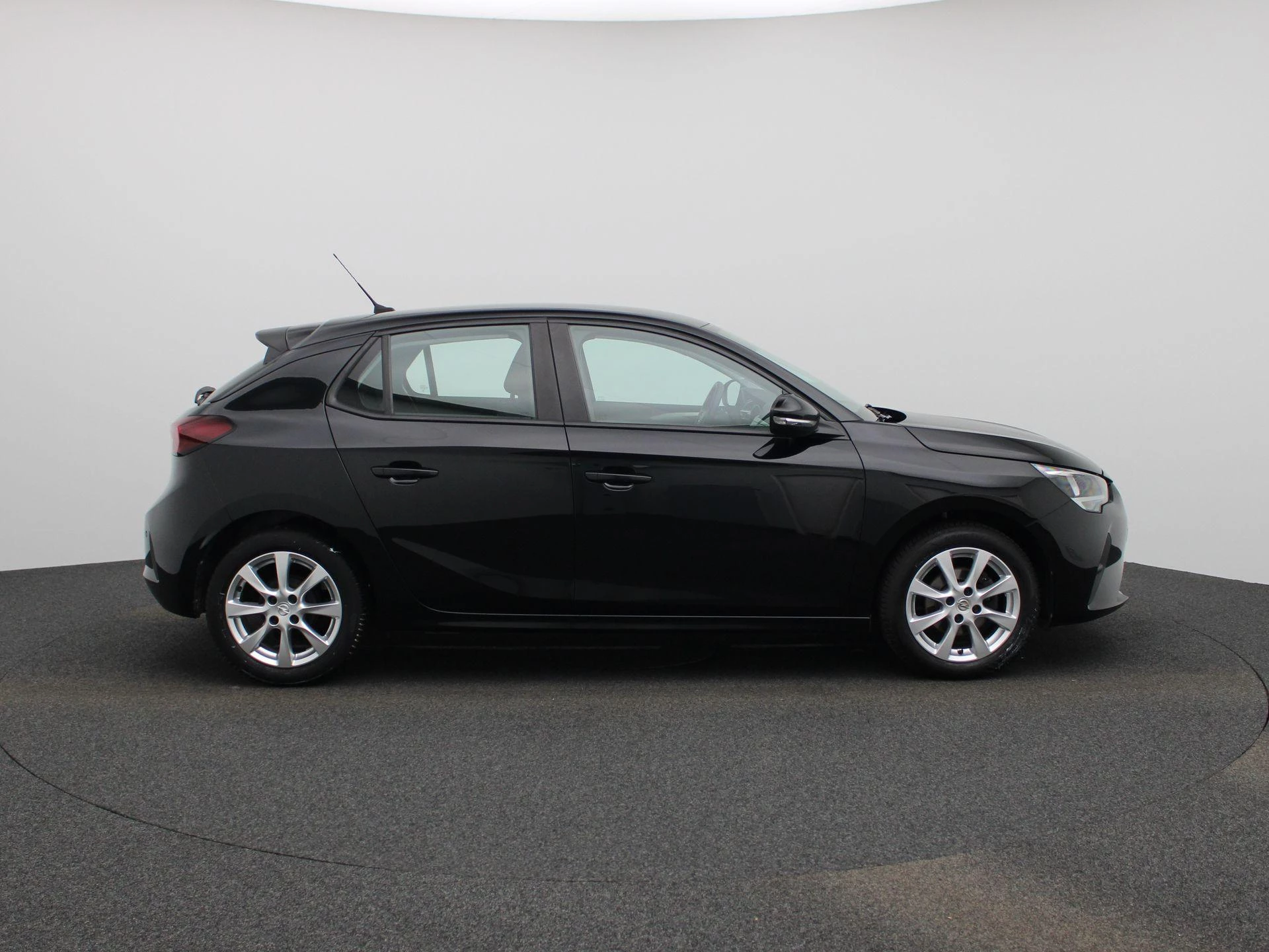 Opel-Corsa-image-5