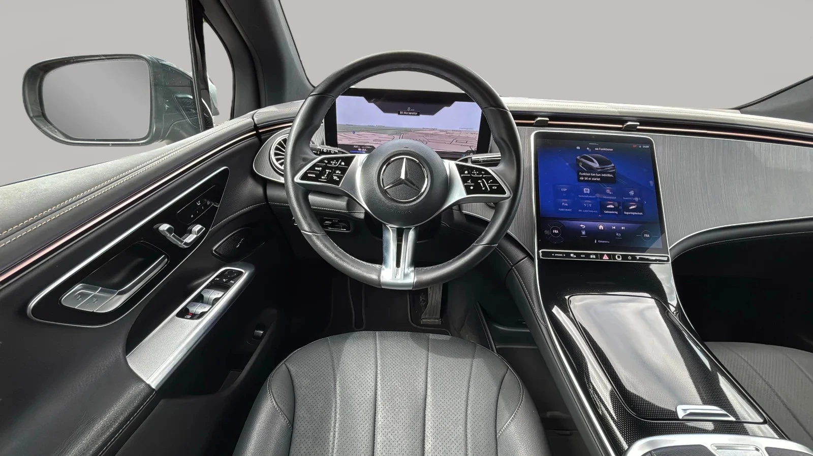 Mercedes-Benz-EQE-image-11