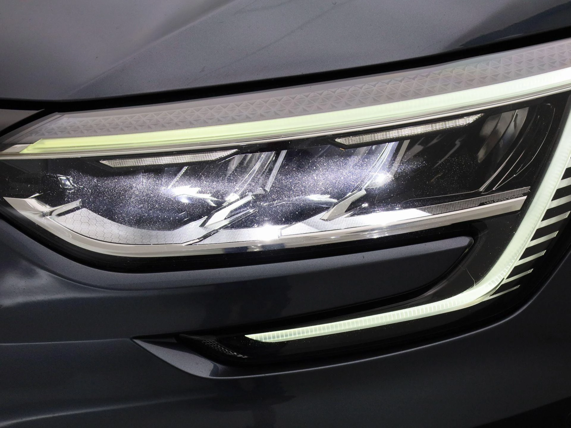 Renault-Megane E-Tech-image-13