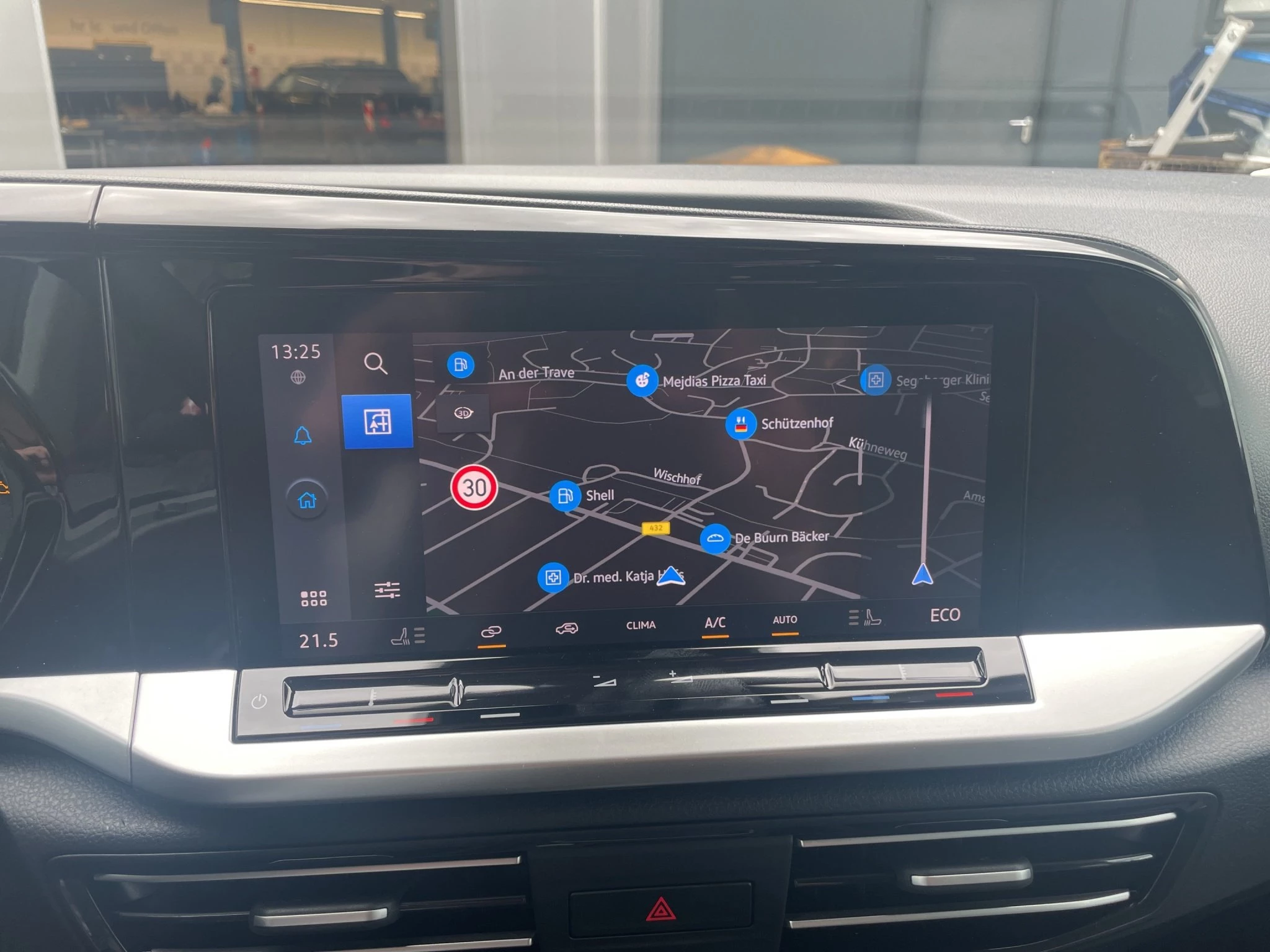 Ford Tourneo Connect Titanium Langer Radstand (L2). Grand 1.5 l EcoBoost PHEV. 6-Gang-Automatikgetriebe.