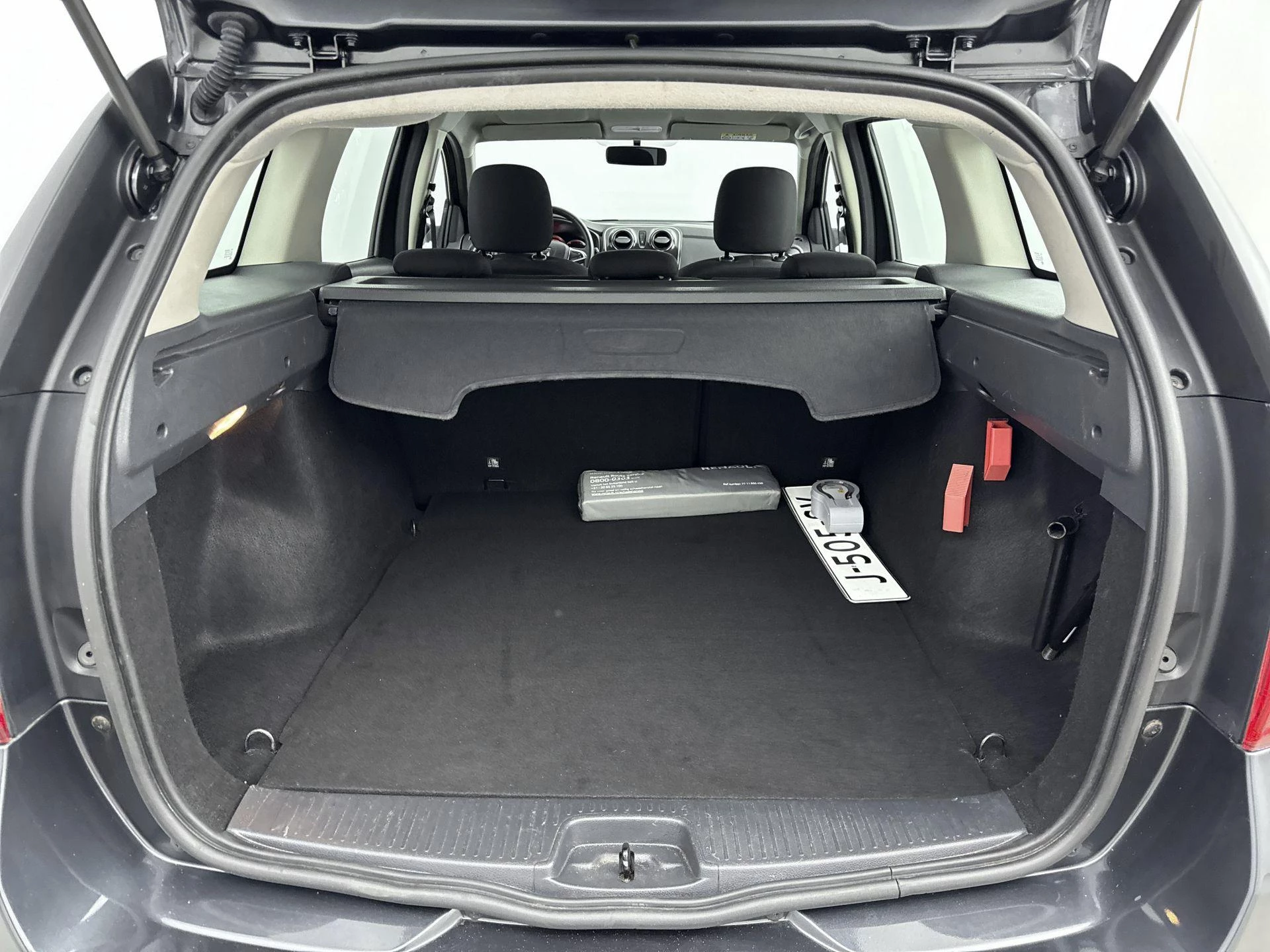 Dacia-Logan-image-22